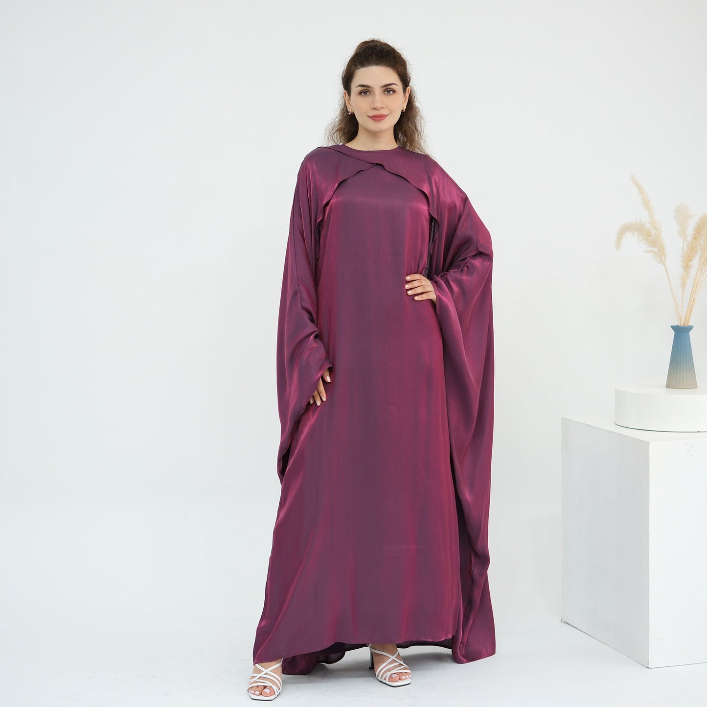 LM6584 Solid Color Beaded Loose Elegant Robe Dress