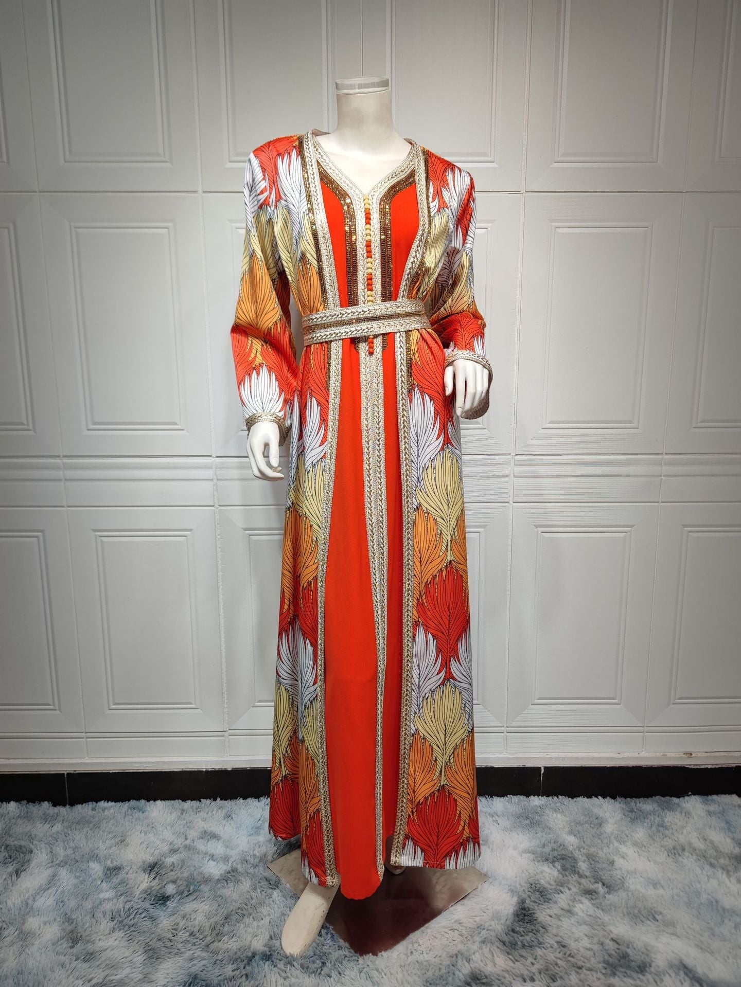 LM6646 Long-sleeved woven ribbon rhinestone print robe set with exquisite rhinestone design.