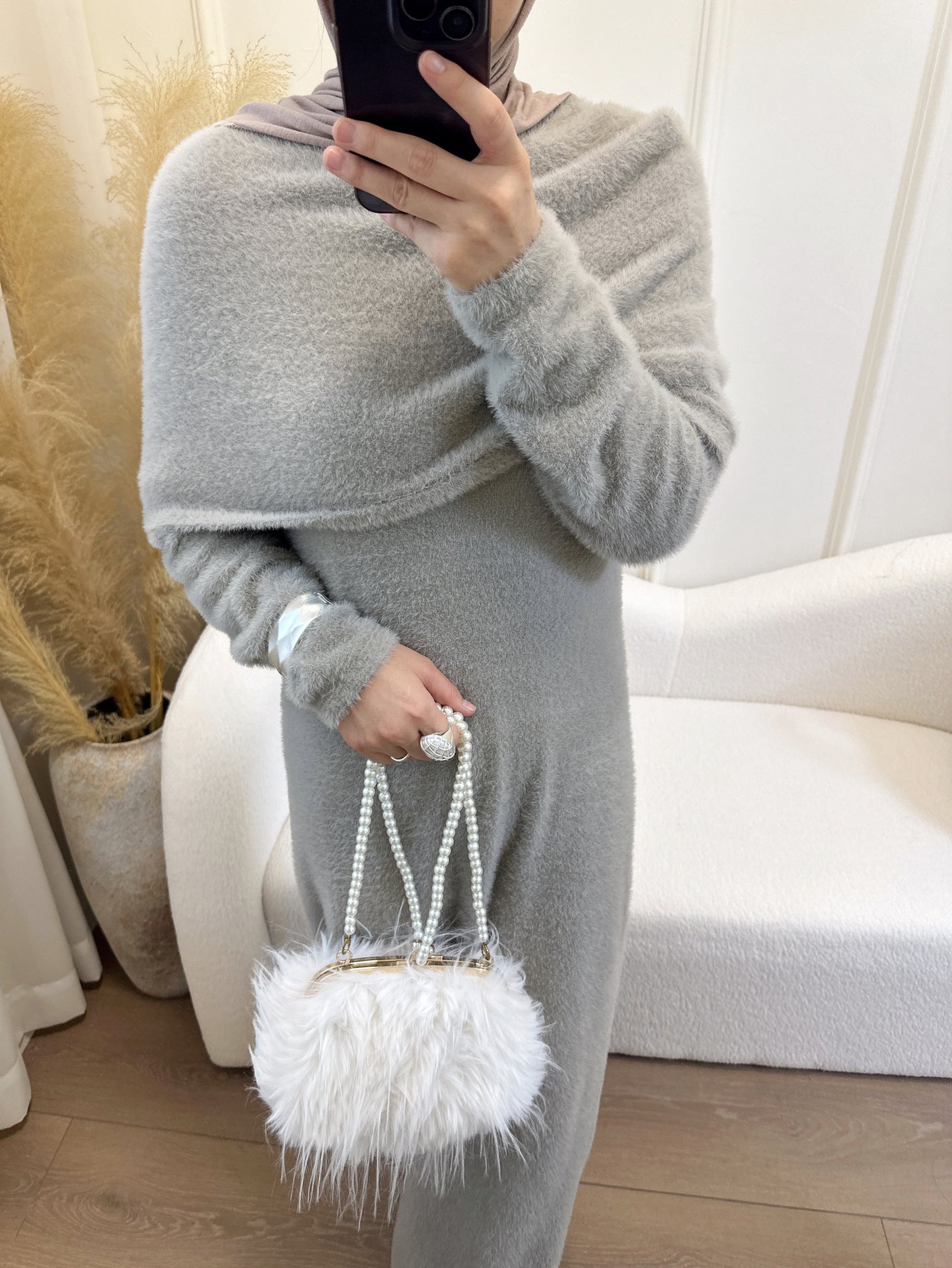 LM6604  Slim-fit Knit Sweater Two-piece Set with SLMwl Design (headscarf Optional)