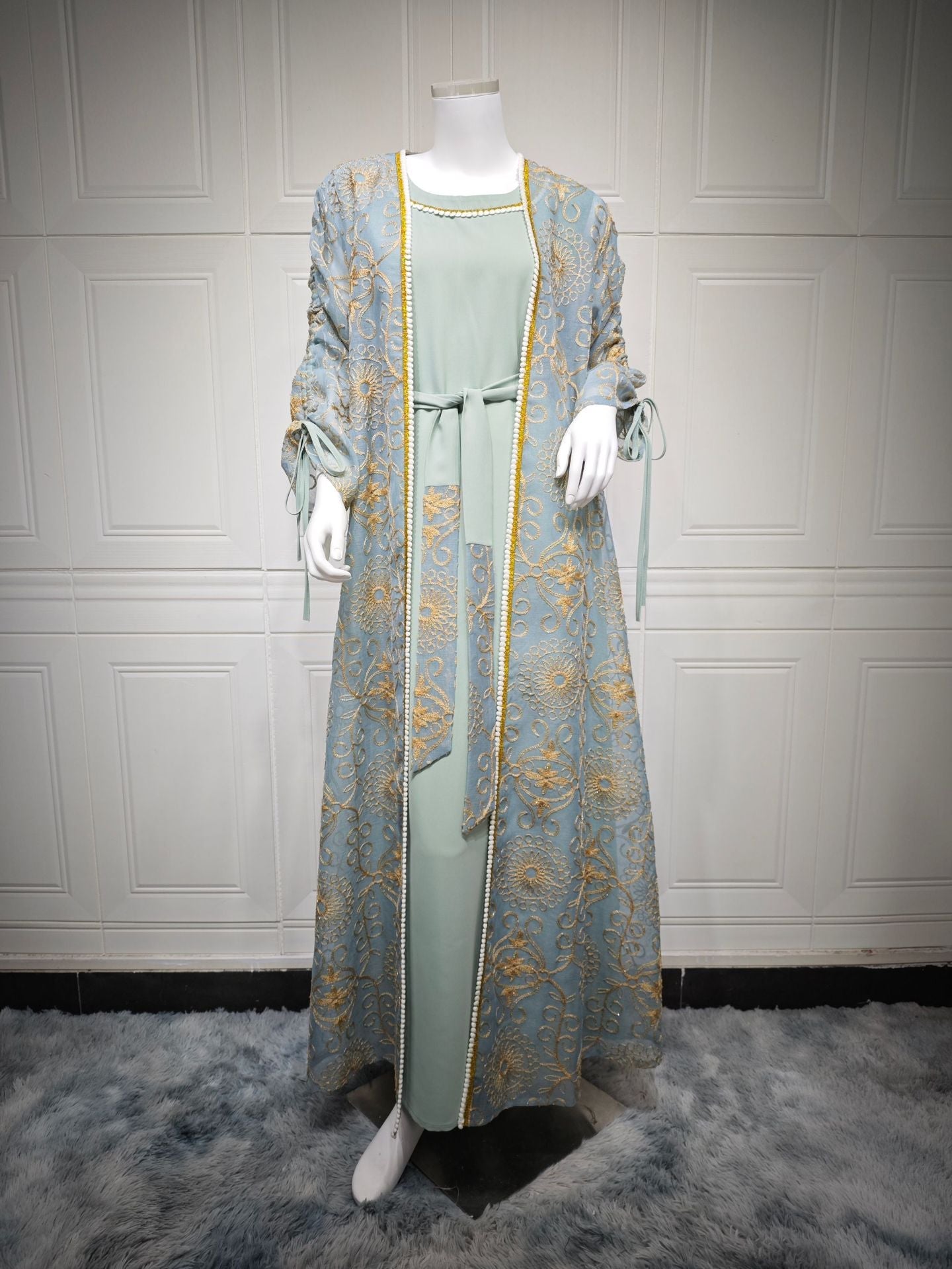 LM6653 Embroidered Robe Two-piece Set, Elegant and Lightweight Design.