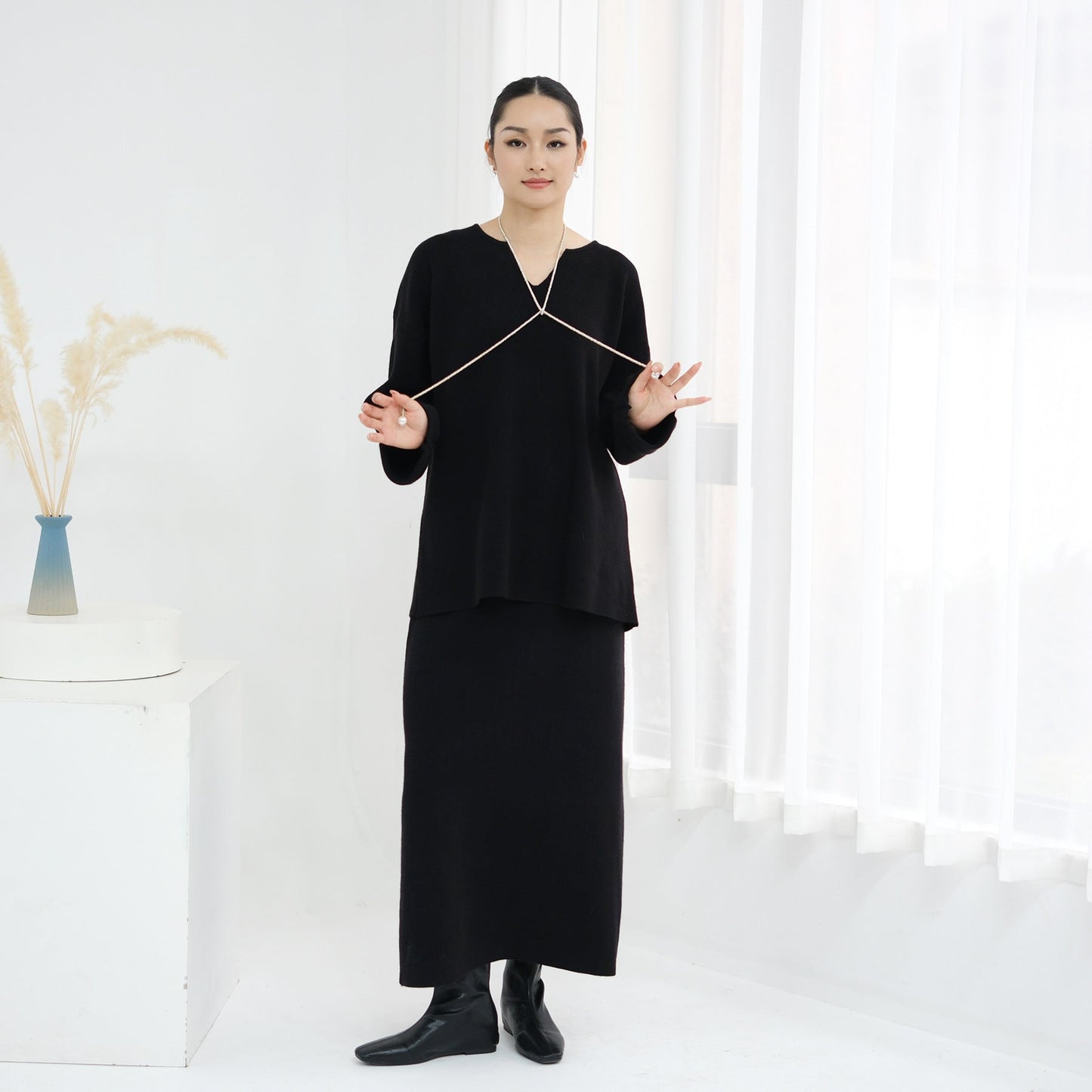 LM6601 Autumn and Winter Thickened Knitted Suit Solid Color Two-piece Skirt Suit (optional Headscarf)