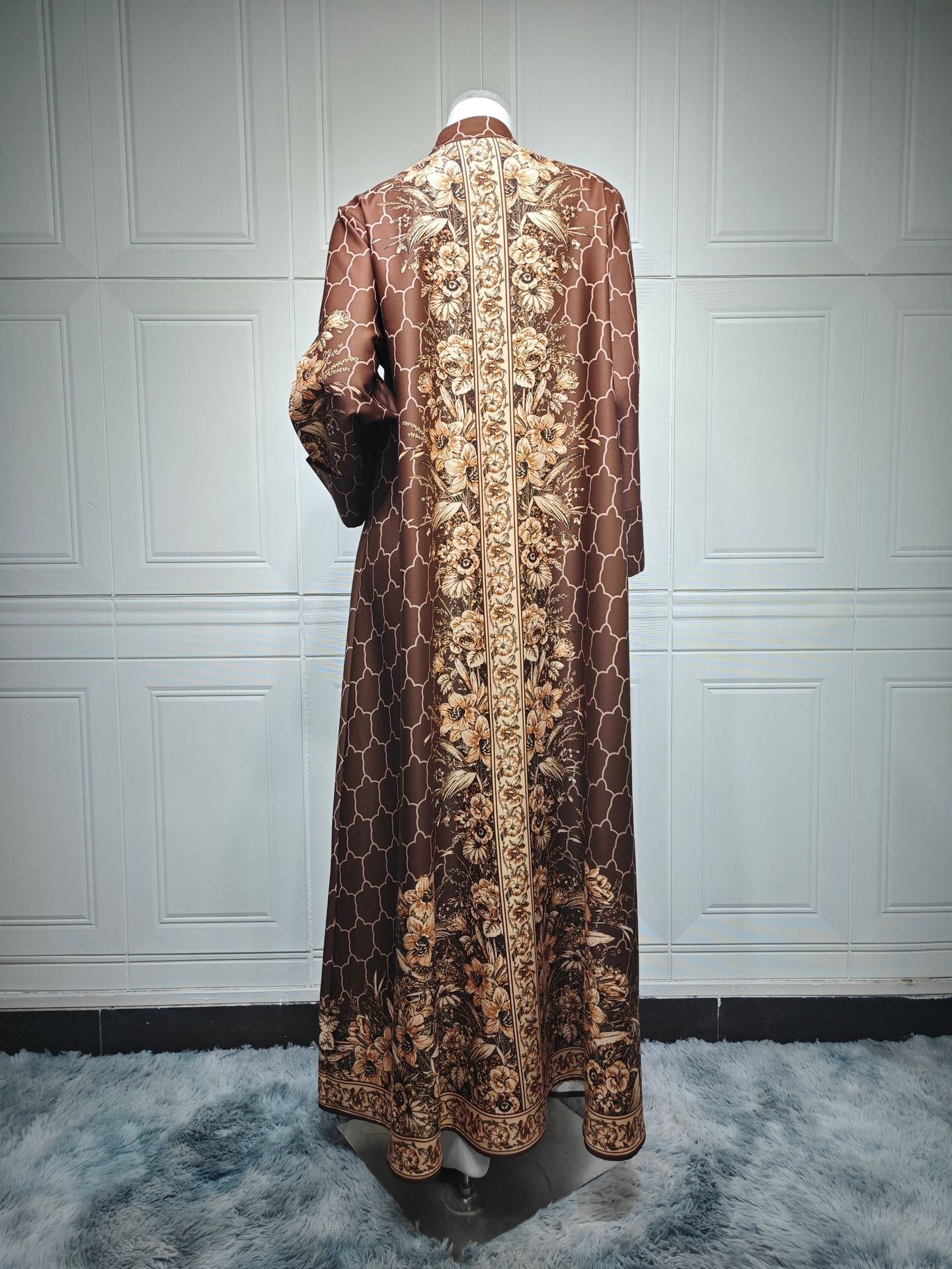 LM6654 Rhinestone-embroidered Long Robe Dress with Elegant Three-dimensional Pattern Design