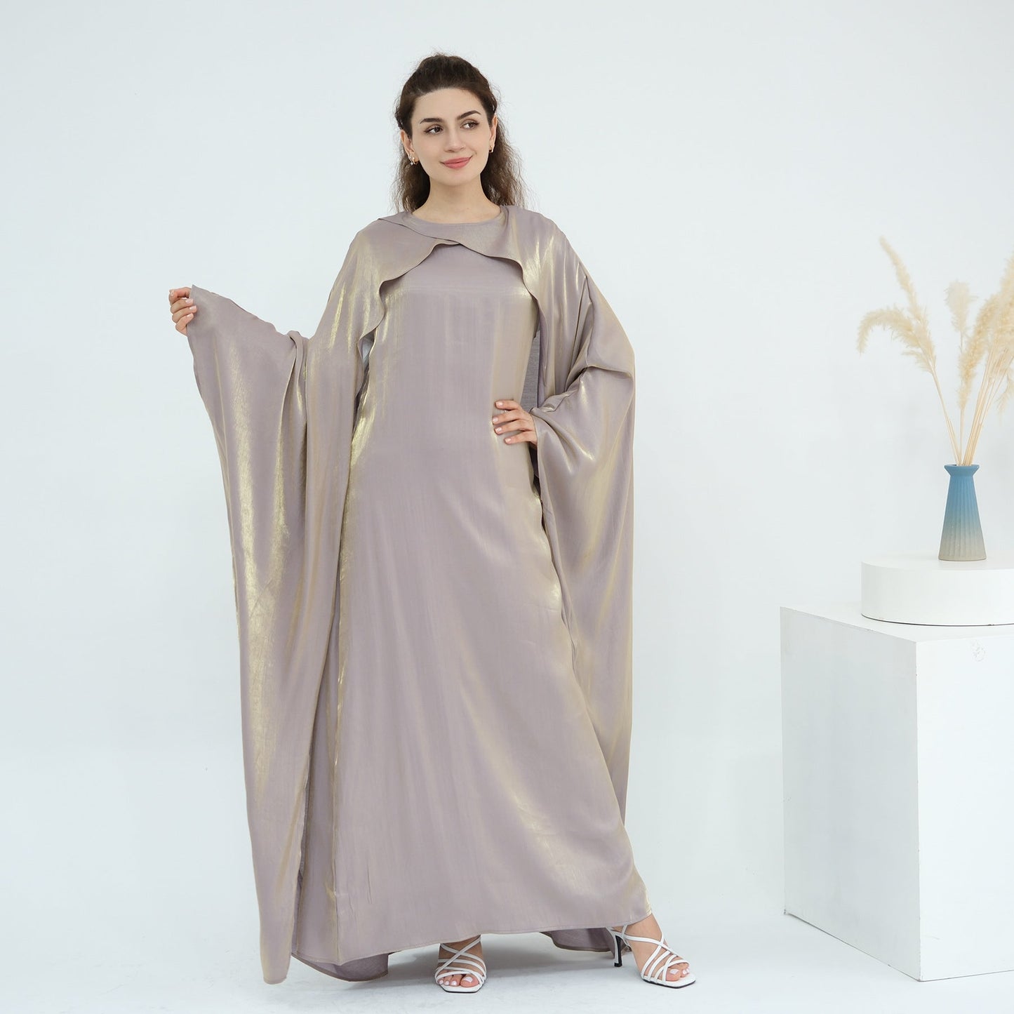 LM6584 Solid Color Beaded Loose Elegant Robe Dress