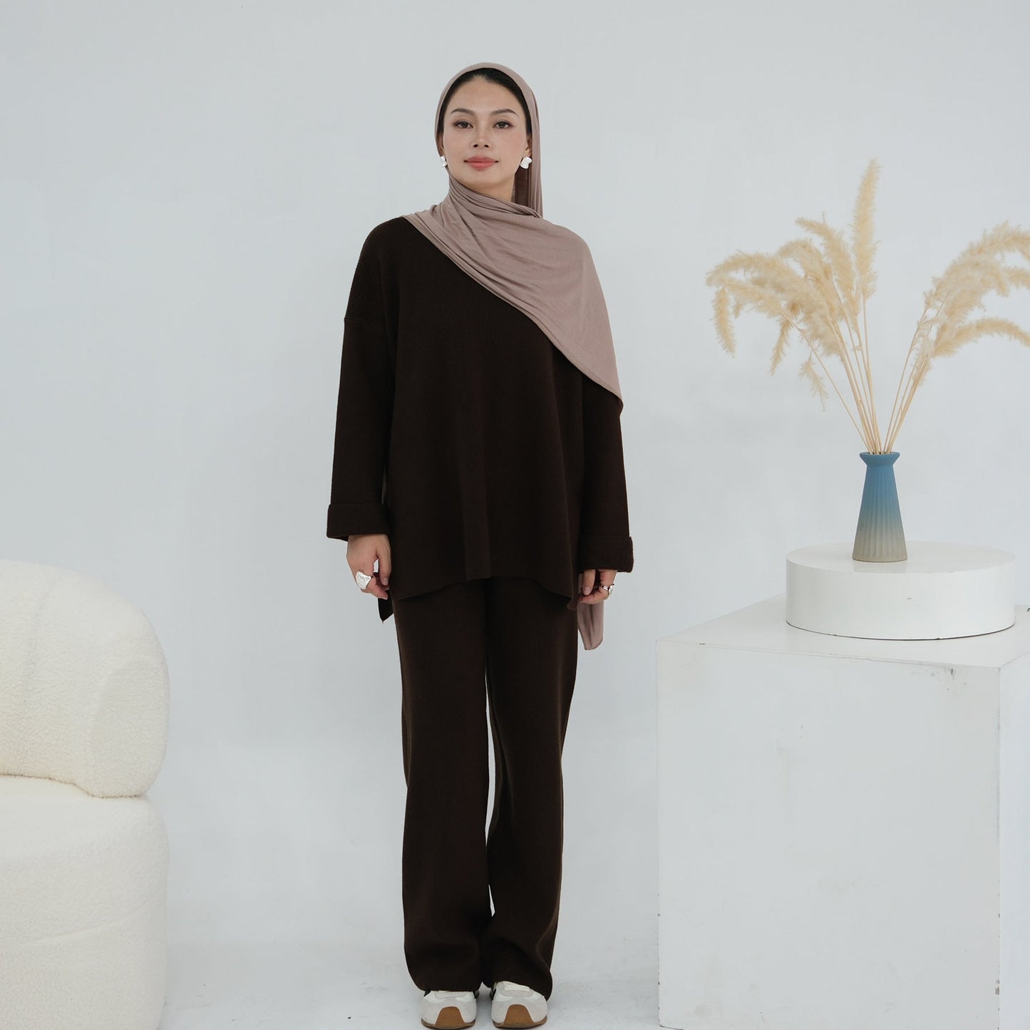 LM6599 Autumn and Winter Thickened Knitted Suit Solid Color Two-piece Suit (excluding Headscarf) Top + Trousers