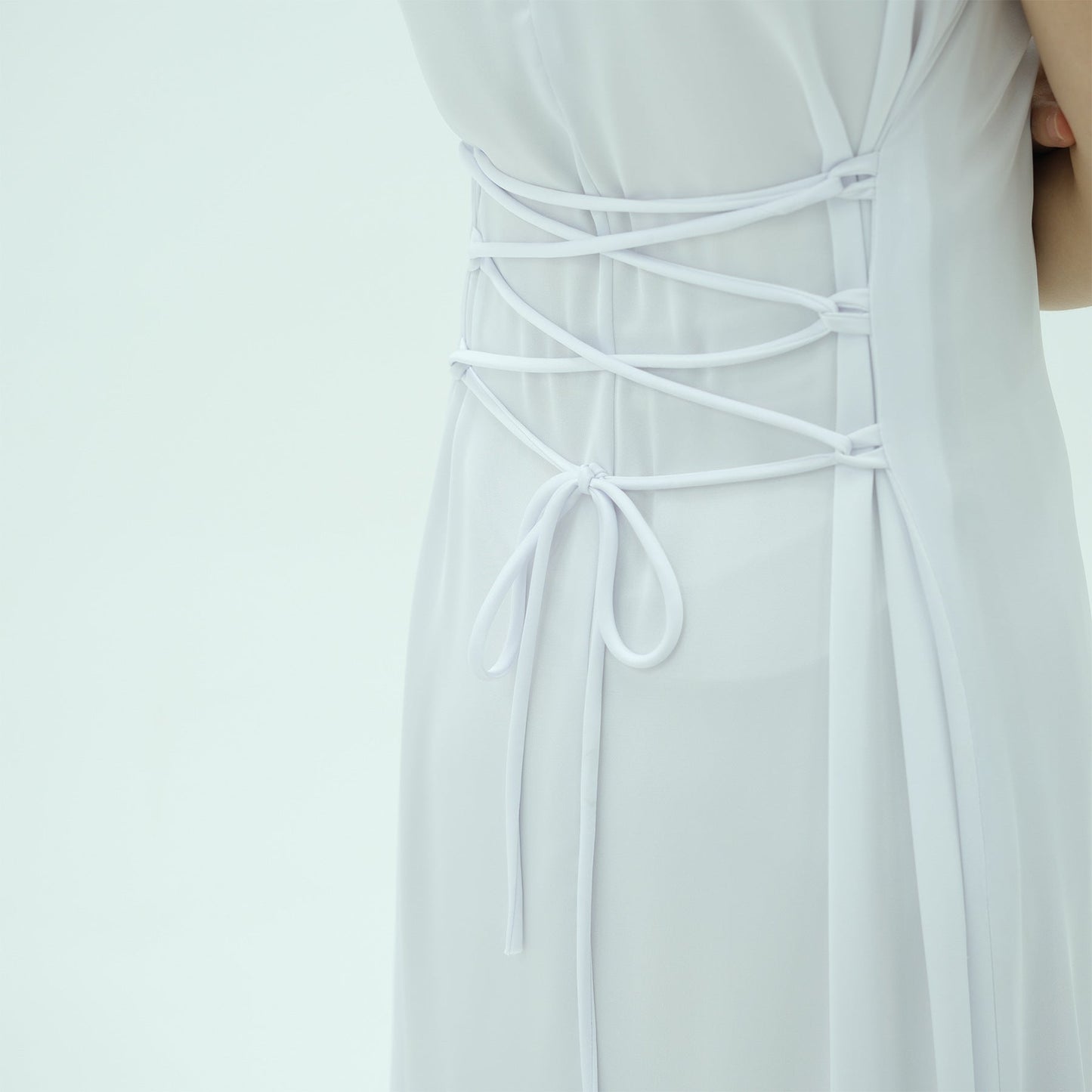 LM6620 Sleeveless Back Tie Dress (One-Piece)