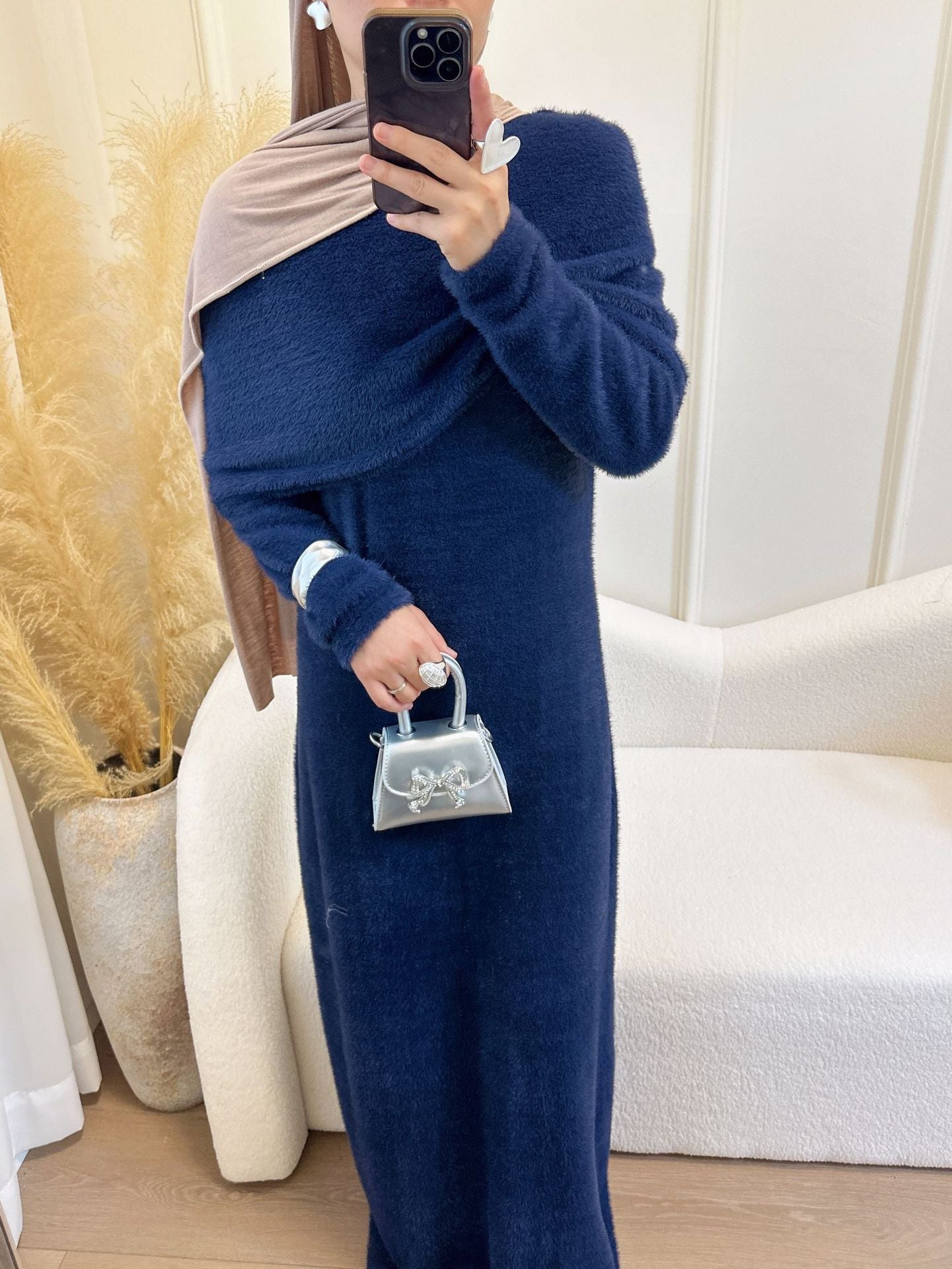 LM6604  Slim-fit Knit Sweater Two-piece Set with SLMwl Design (headscarf Optional)