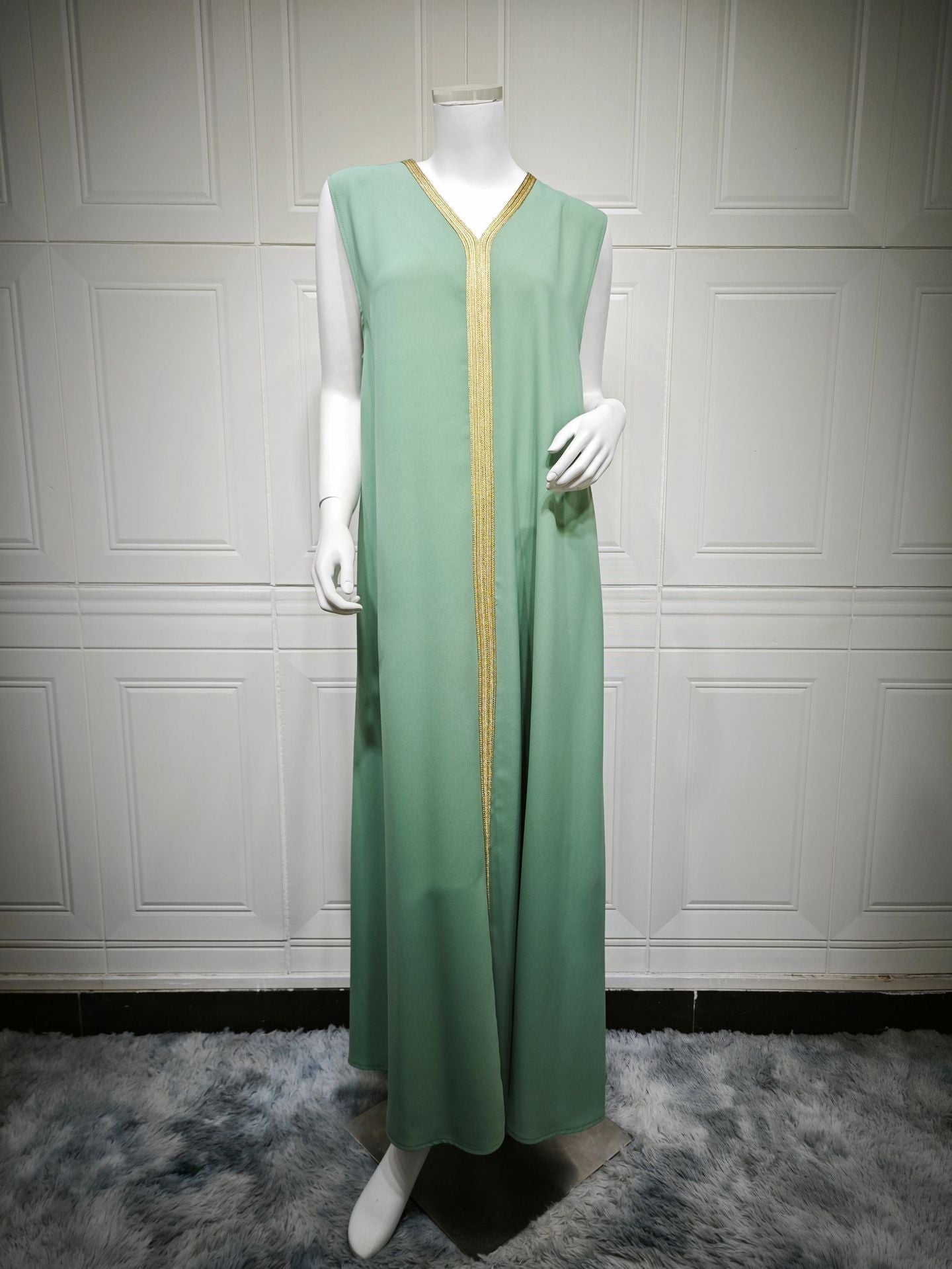 LM6643 Two-piece robe dress with gold foil stamping