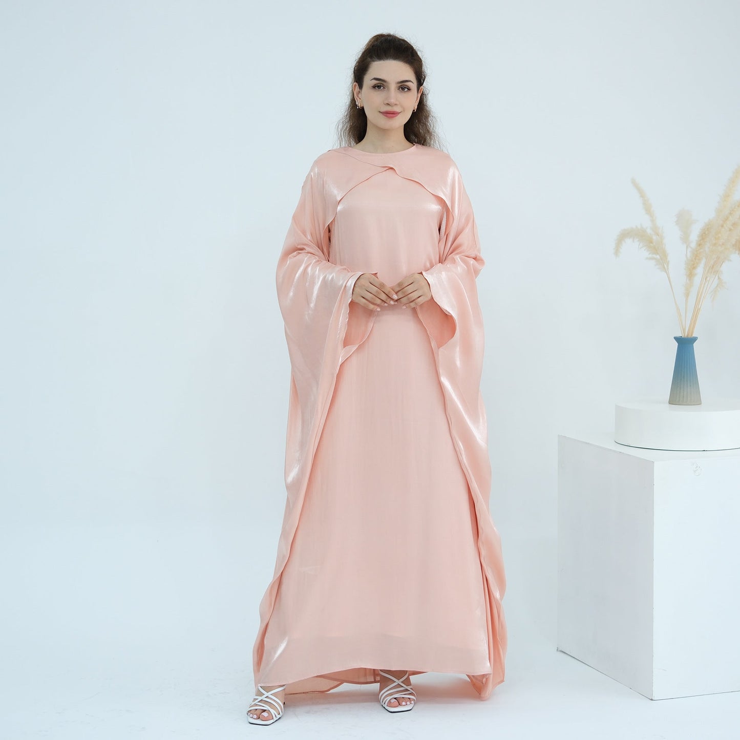 LM6584 Solid Color Beaded Loose Elegant Robe Dress