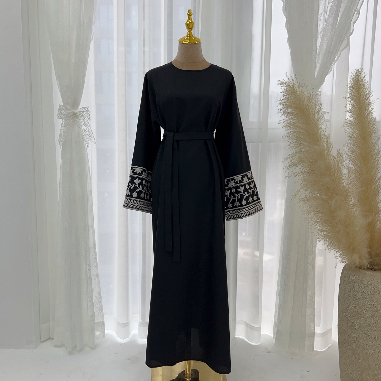 LUMAYA LM1172 Embroidered Elegant Dress Robe
