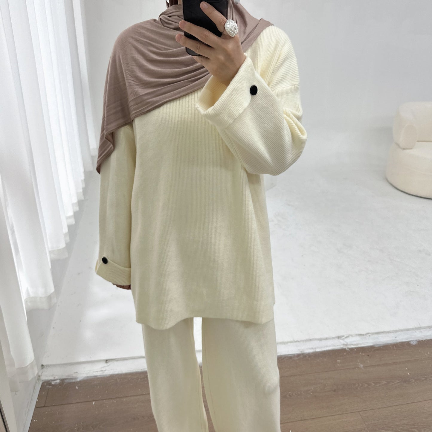 LM6600 Autumn and winter thickened knitted suit solid color two-piece suit (headscarf not included) cuff button design