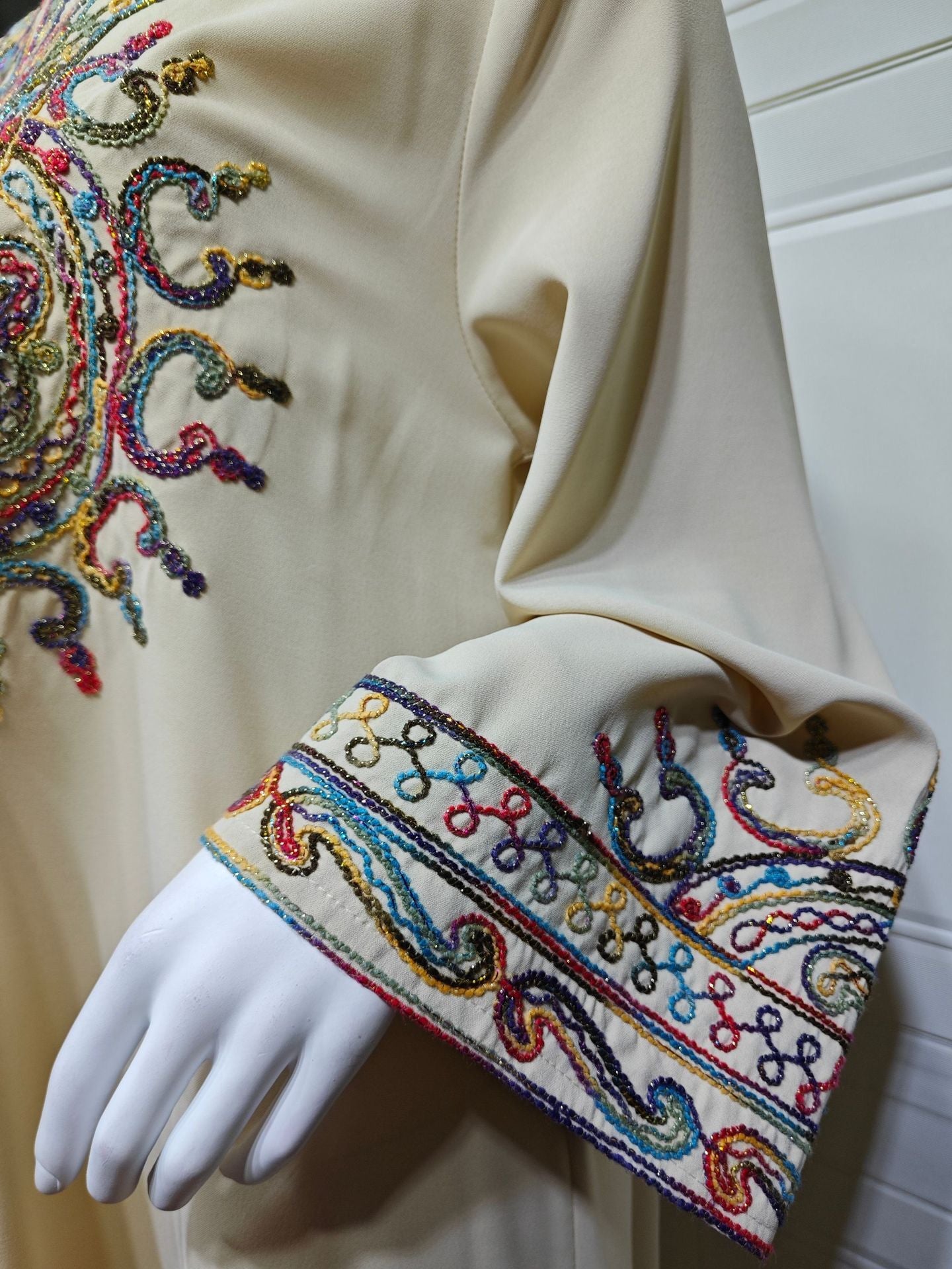 LM6666 Embroidered long wide-sleeved dress | Comfortable fit, easy to wear