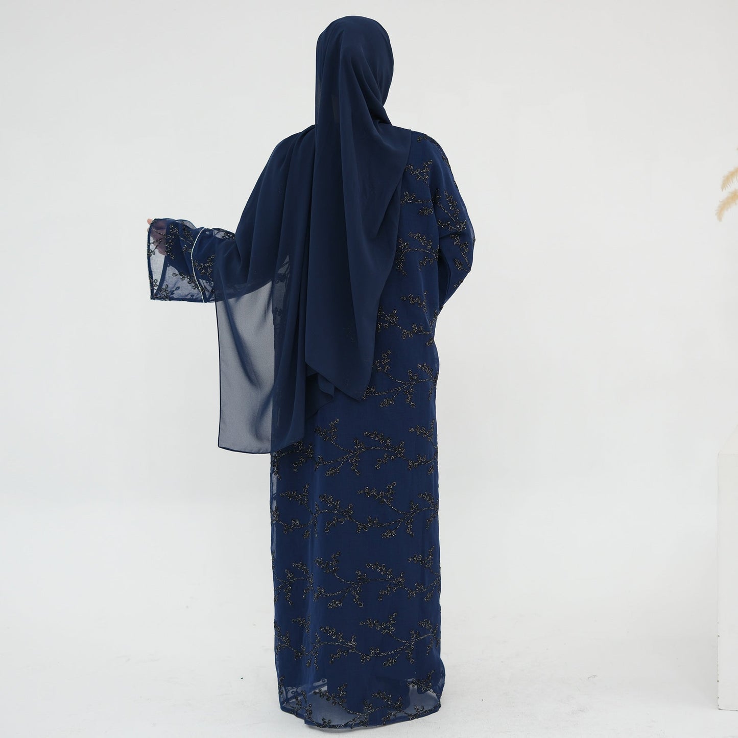 LM6623 Full-body embroidered long cardigan (optional inner layer)