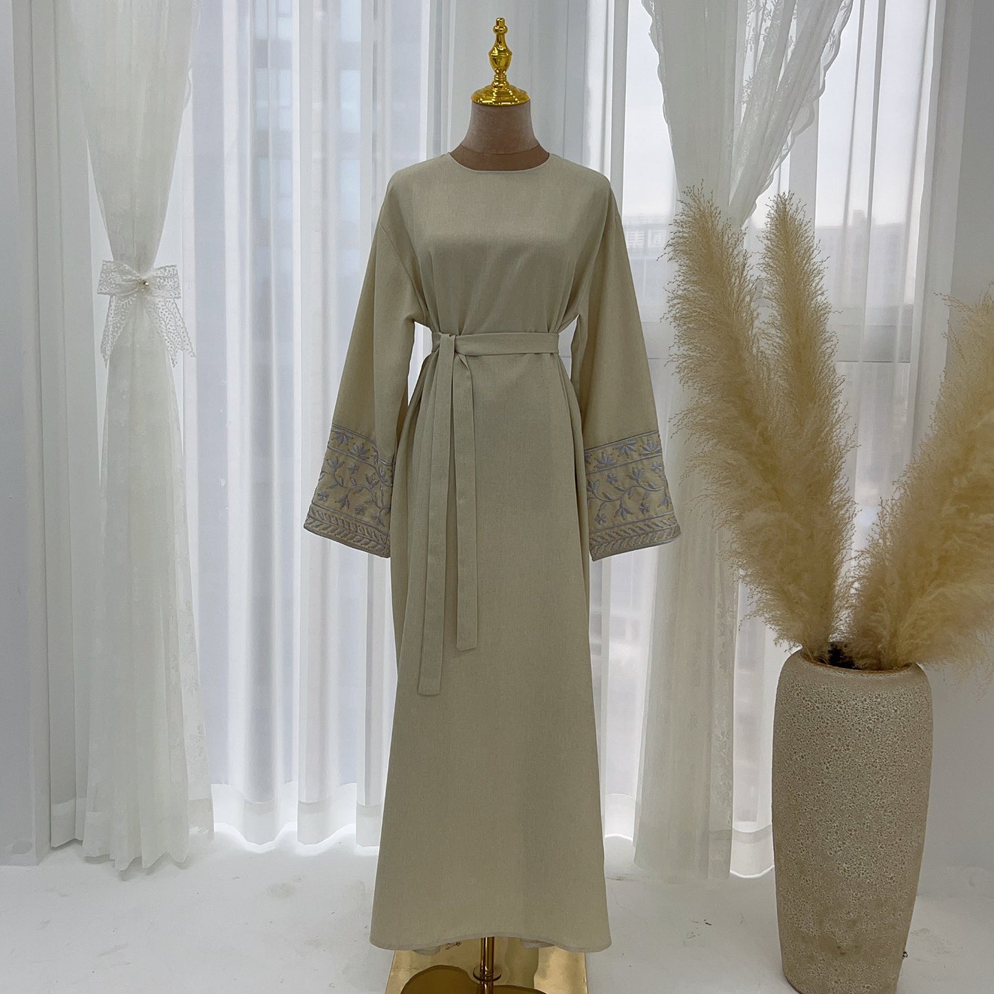 LUMAYA LM1172 Embroidered Elegant Dress Robe