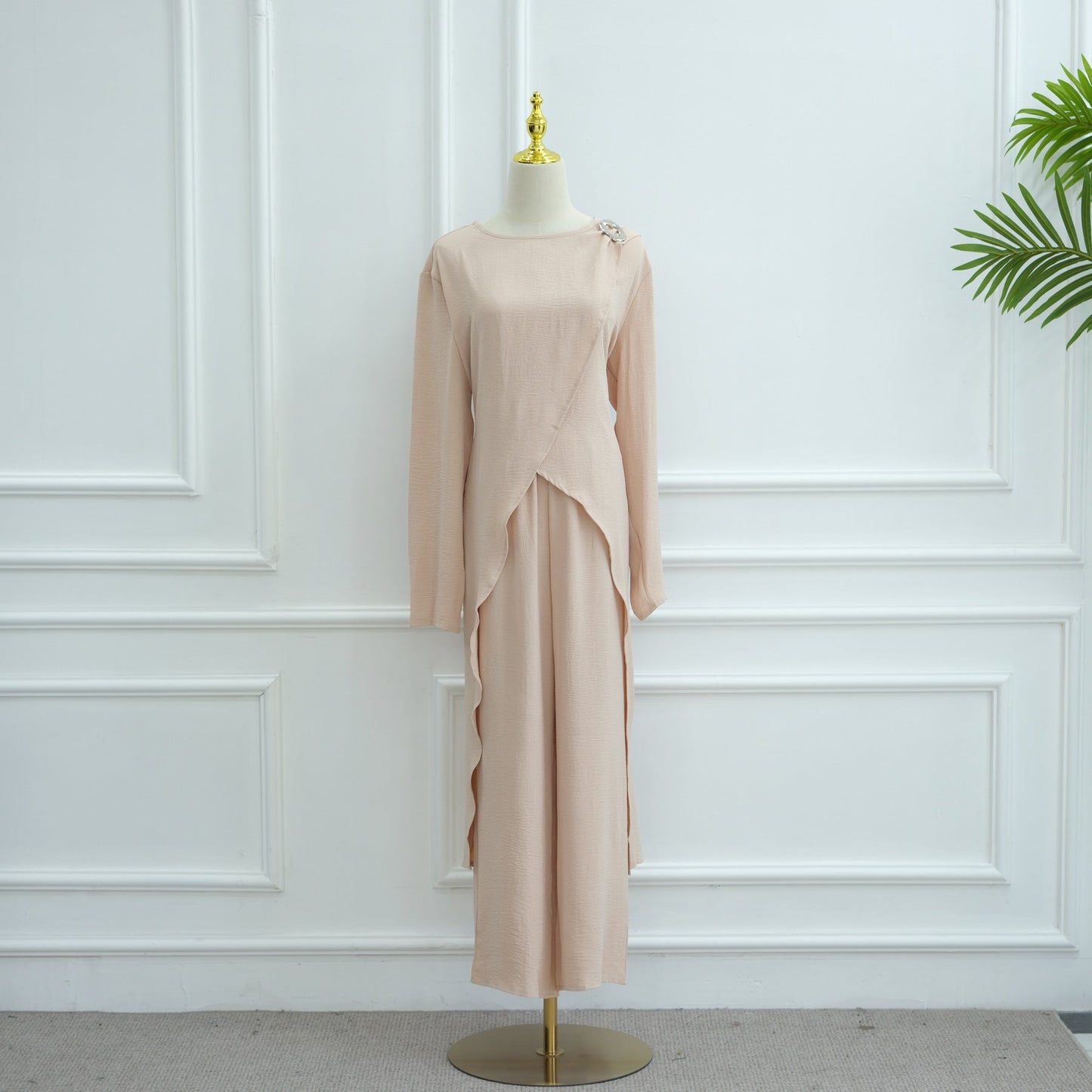LM6605 Stylish asymmetrical two-piece set (with optional headscarf)
