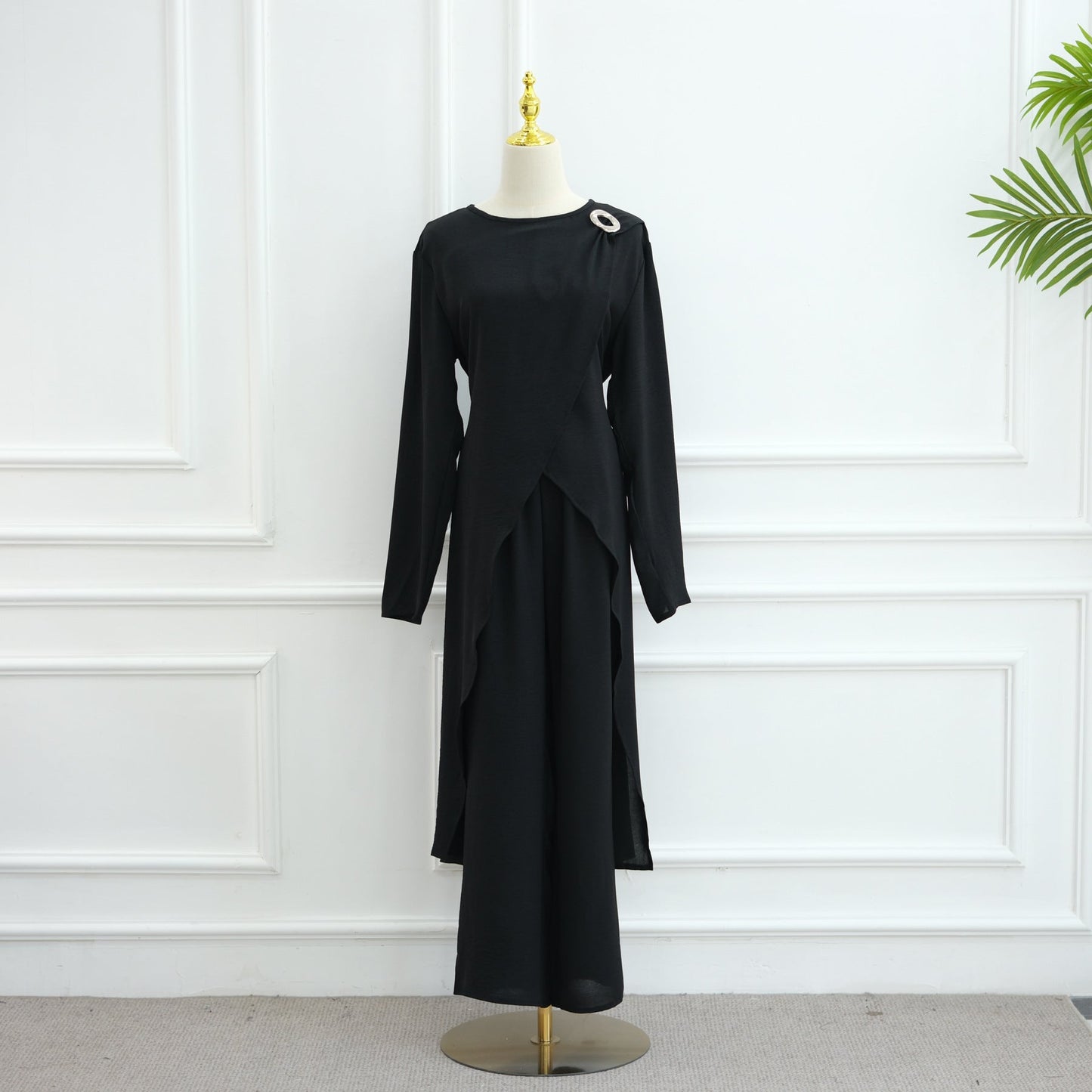 LM6605 Stylish asymmetrical two-piece set (with optional headscarf)