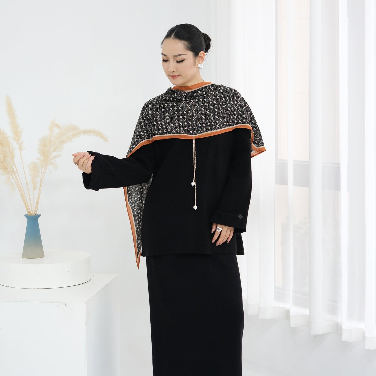 LM6601 Autumn and Winter Thickened Knitted Suit Solid Color Two-piece Skirt Suit (optional Headscarf)