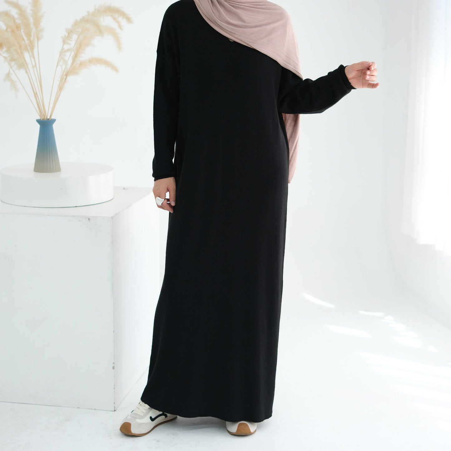 LM6598 Autumn and Winter Knitted Dress, Long Solid Color (headscarf Not Included)