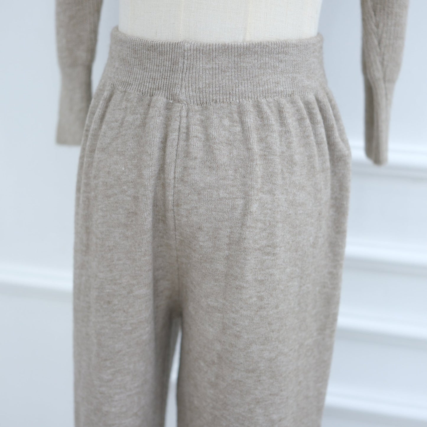 LM6594 Autumn and Winter Thickened Knitted Suit | Simple Solid Color Two-piece Suit