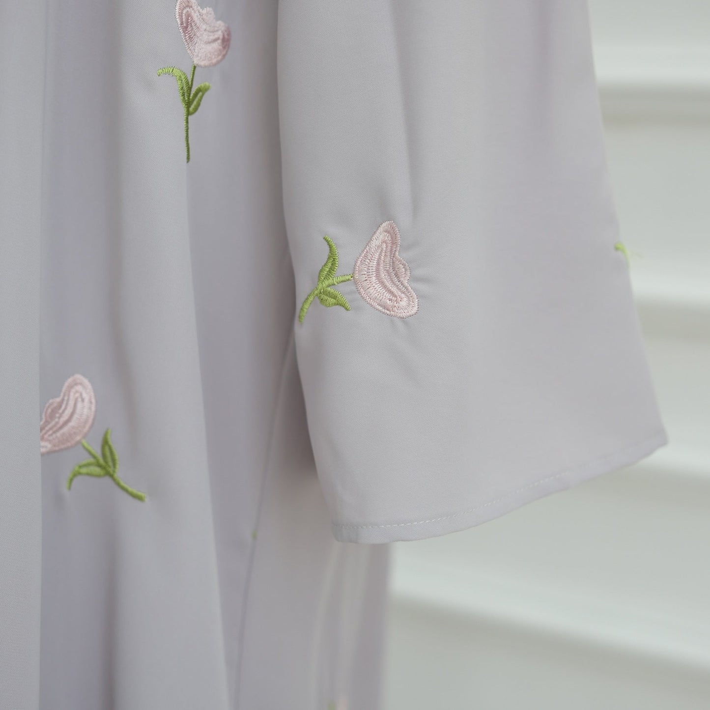 LM6631 Long cardigan with floral embroidery (headscarf optional)