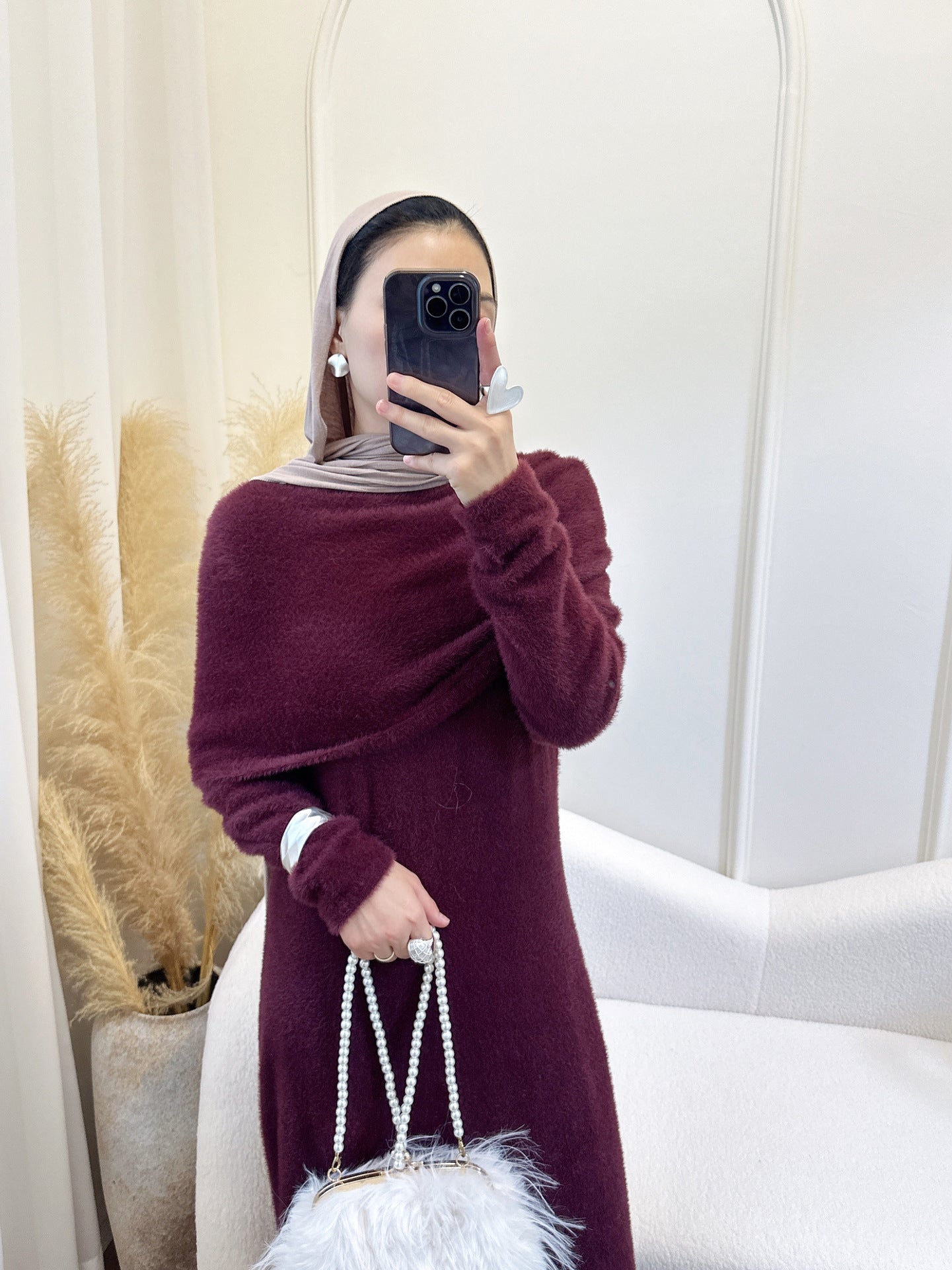 LM6604  Slim-fit Knit Sweater Two-piece Set with SLMwl Design (headscarf Optional)