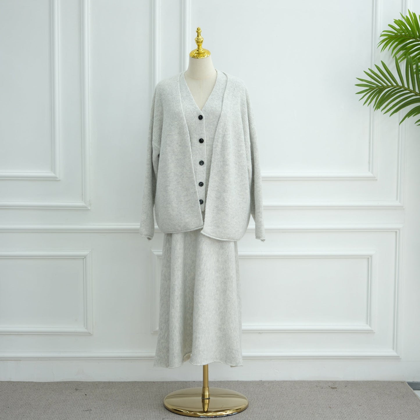 LM6596 Autumn and winter thickened knitted three-piece suit (excluding headscarf) vest + cardigan + skirt