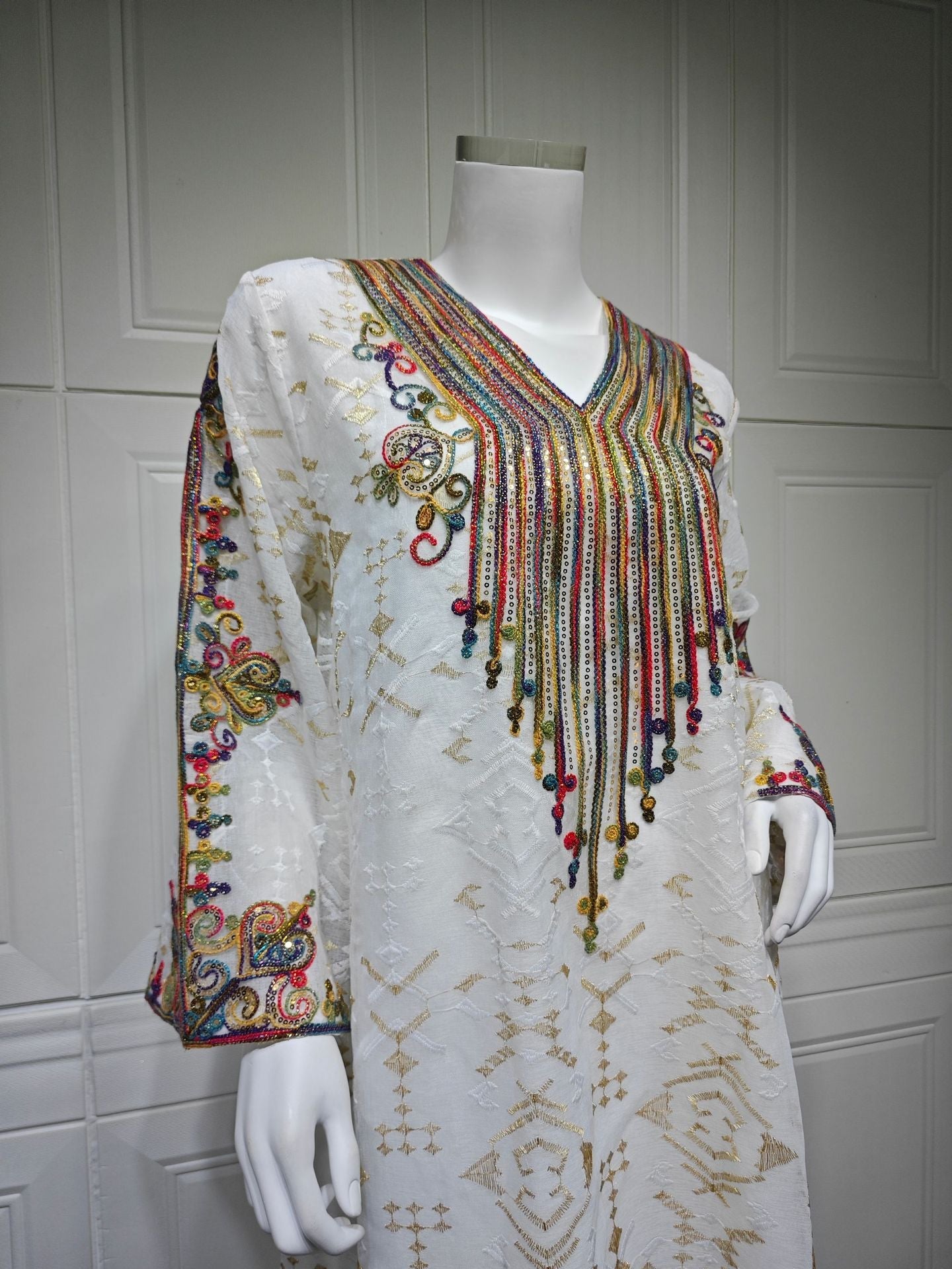 LM6658 Appliqué Patchwork Robe Dress: Lightweight Mesh Combined with Delicate Patterns