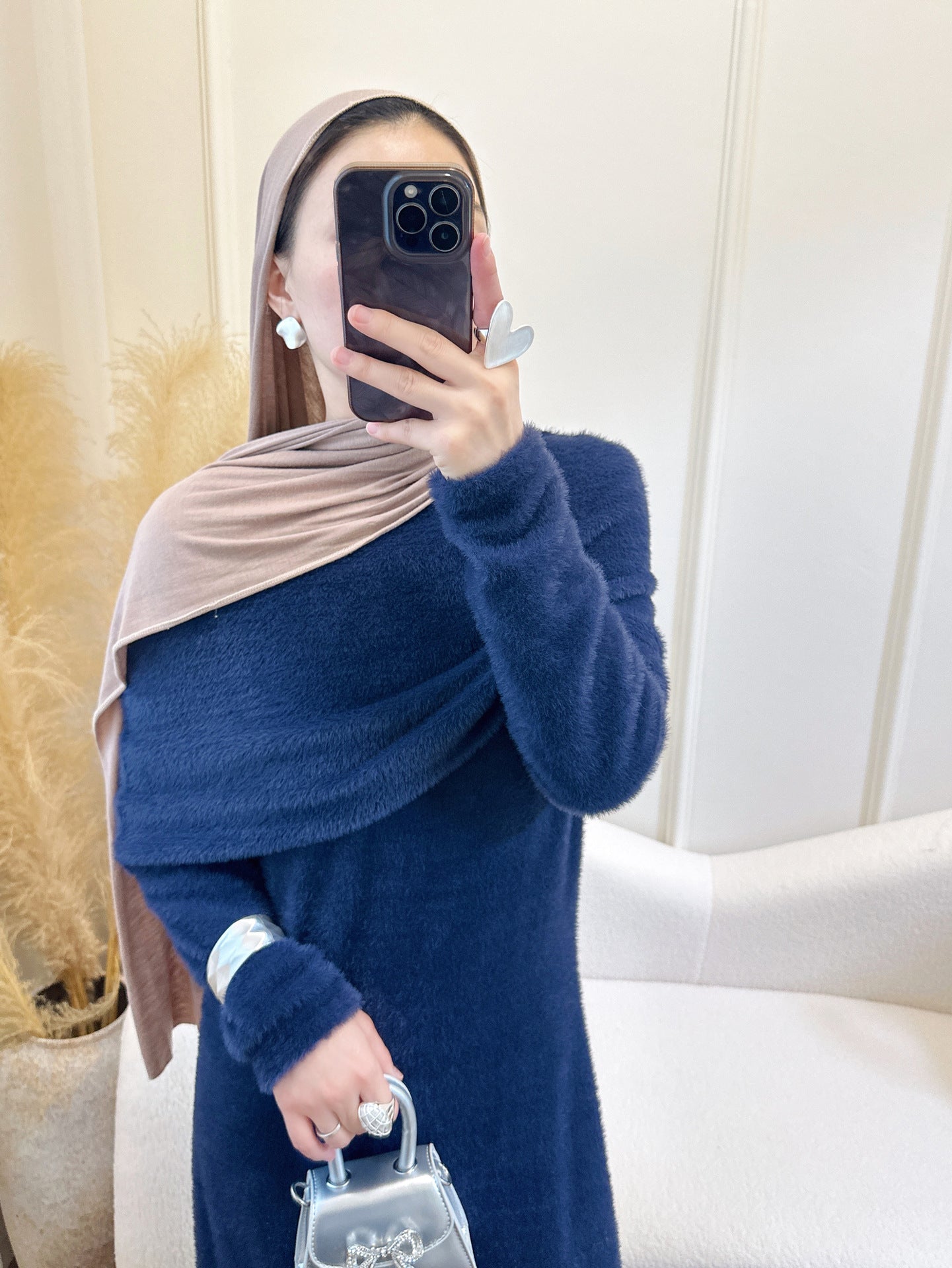LM6604  Slim-fit Knit Sweater Two-piece Set with SLMwl Design (headscarf Optional)