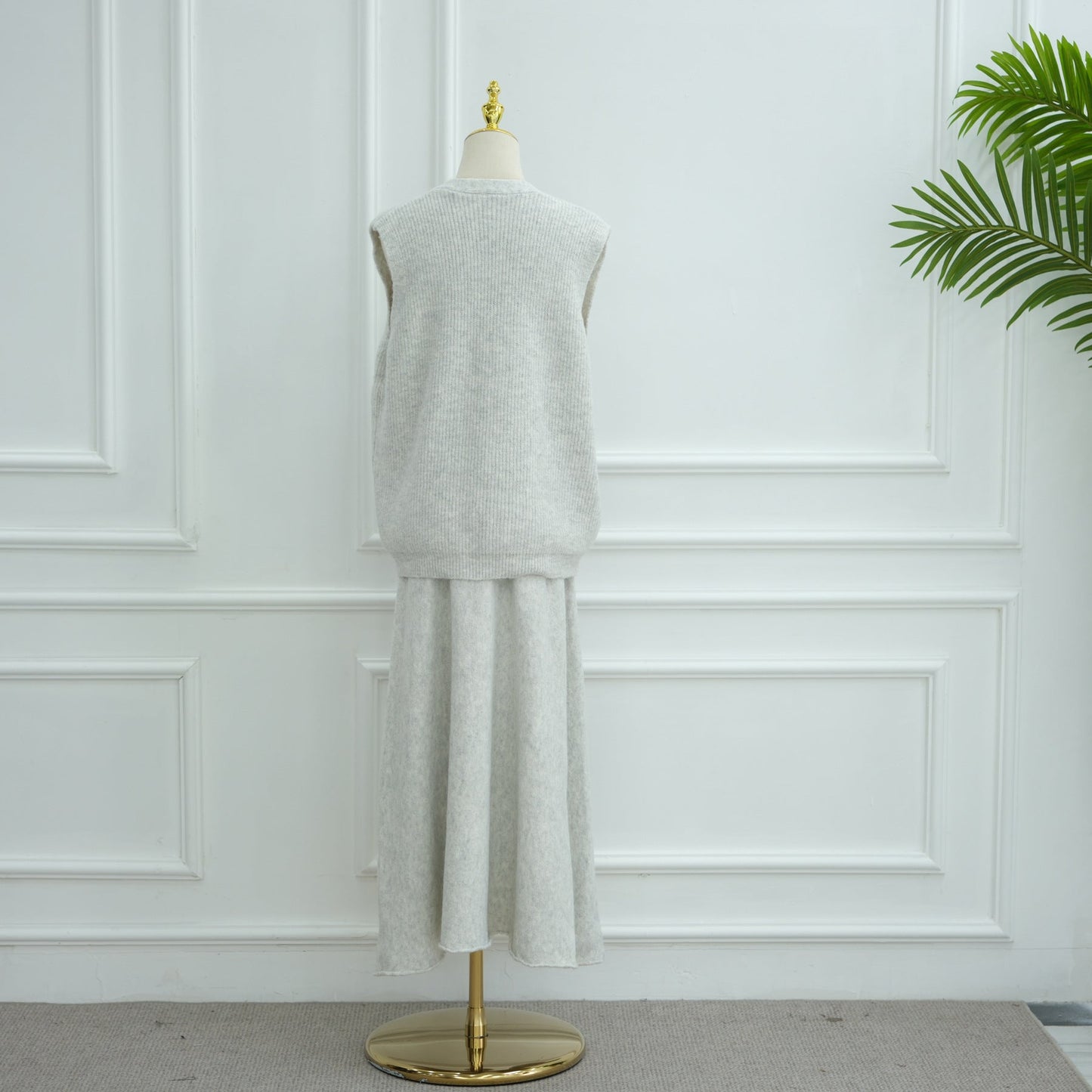 LM6596 Autumn and winter thickened knitted three-piece suit (excluding headscarf) vest + cardigan + skirt