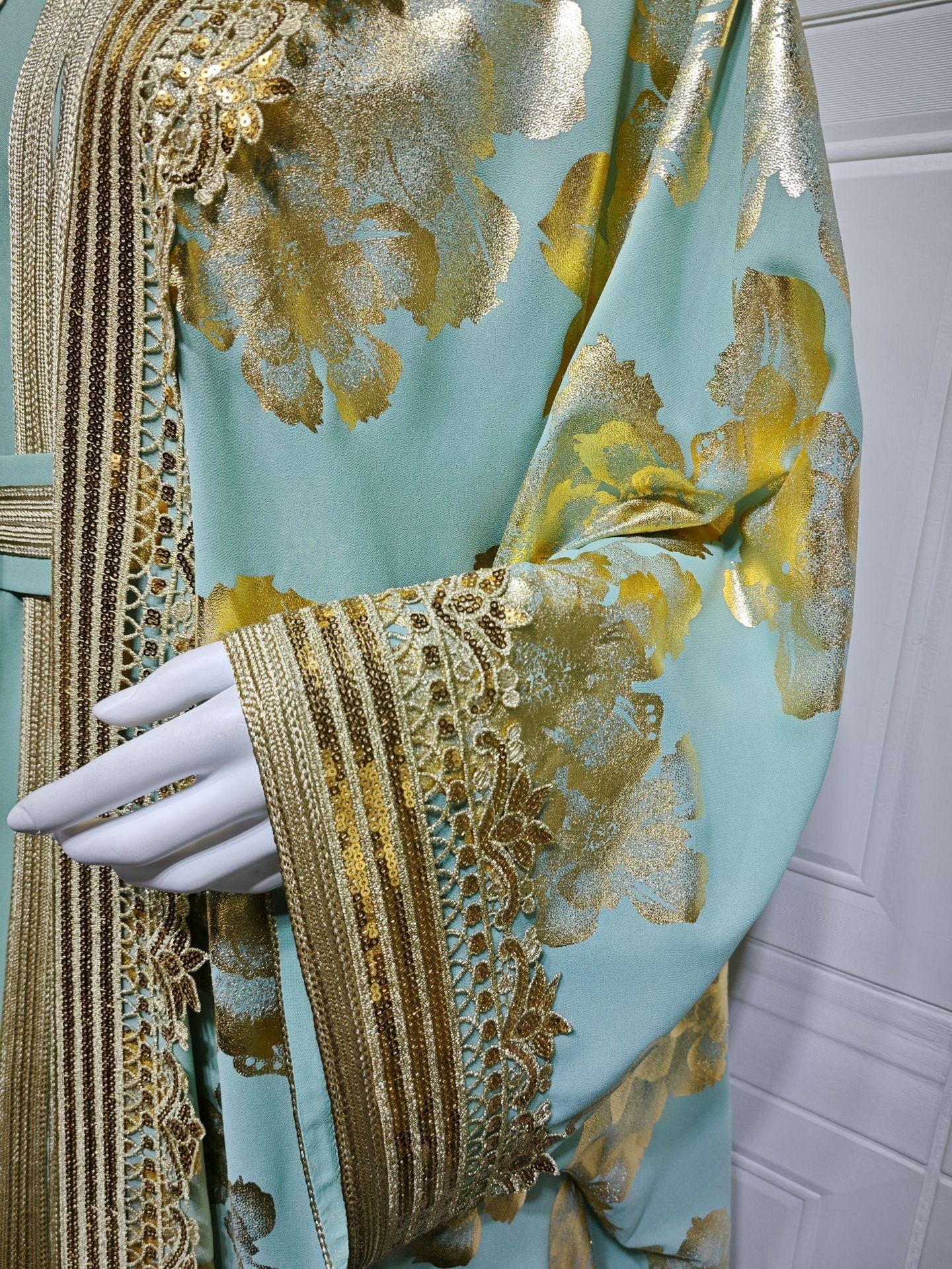 LM6643 Two-piece robe dress with gold foil stamping