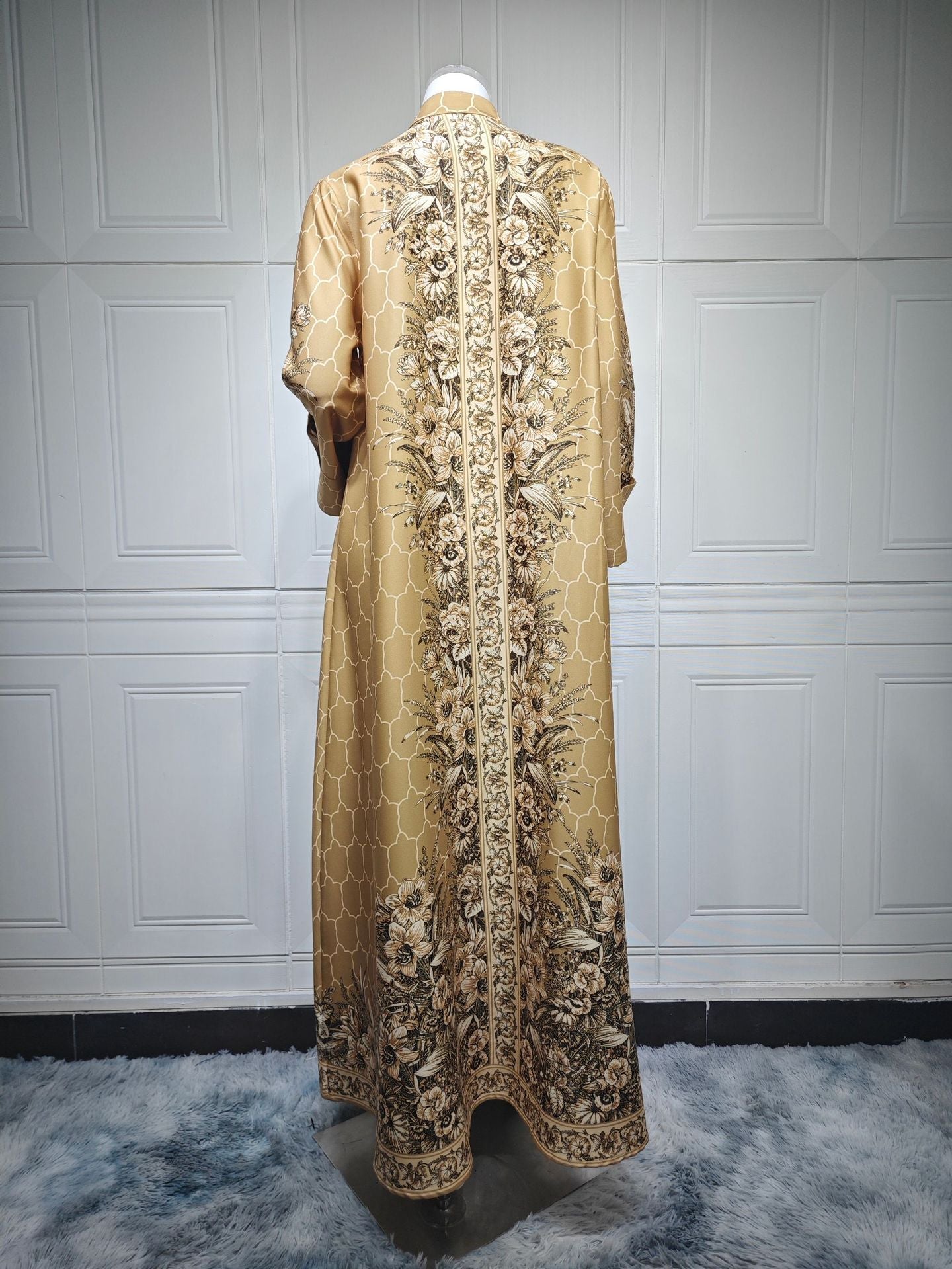 LM6654 Rhinestone-embroidered Long Robe Dress with Elegant Three-dimensional Pattern Design
