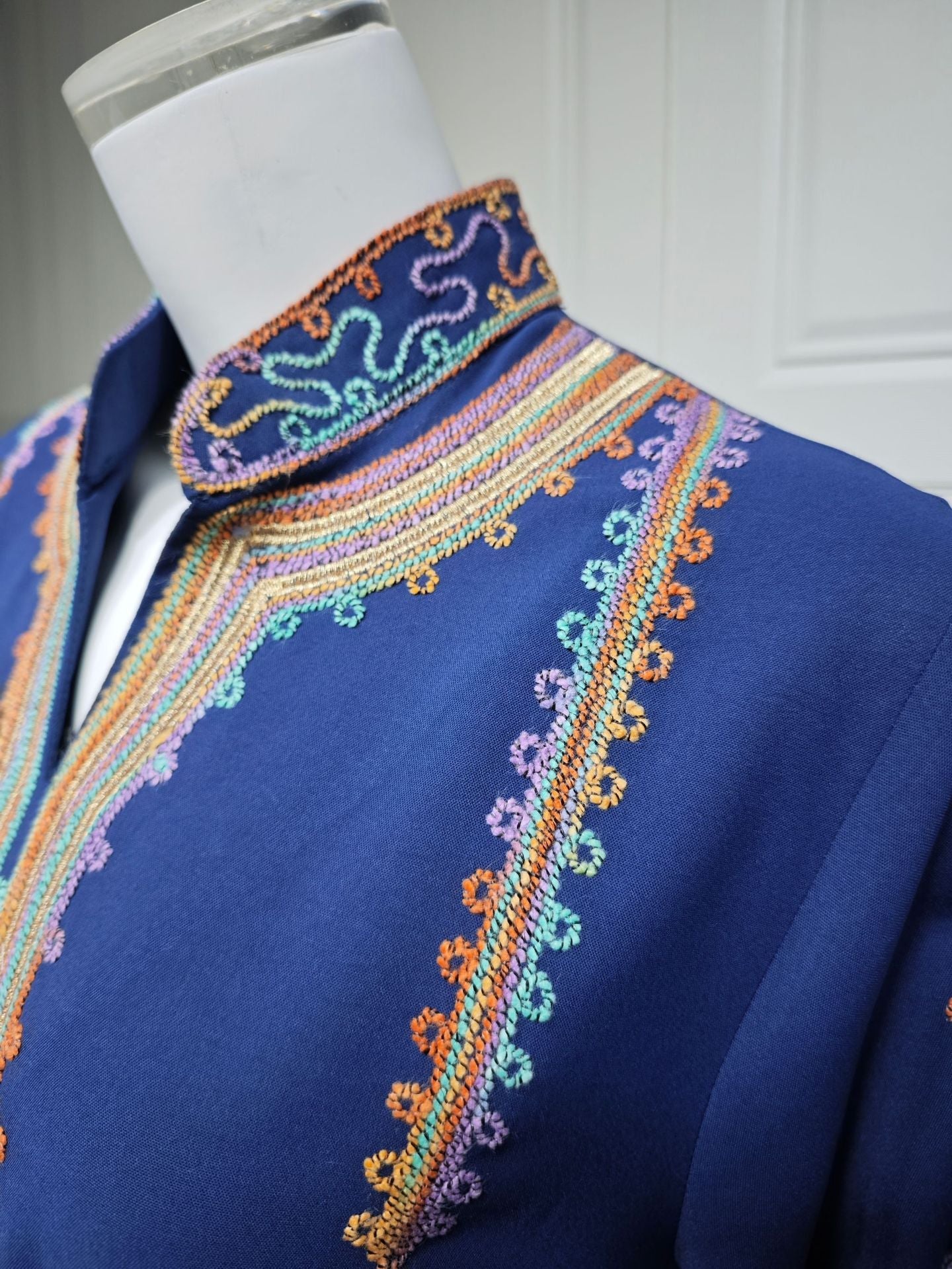 LM6661 Rope Embroidery Pullover Robe Dress, Long Sleeves, Loose Fit.
