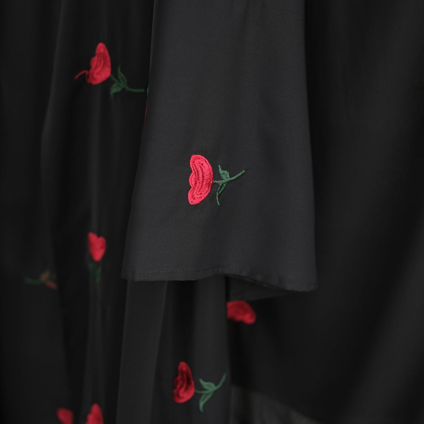 LM6631 Long cardigan with floral embroidery (headscarf optional)