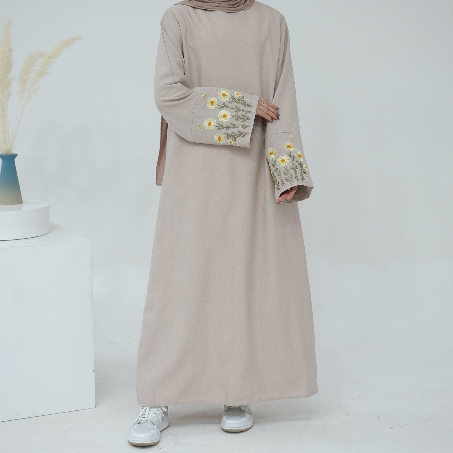LUMAYA LUMAYA1090 Flower Embroidery Elegant Dress