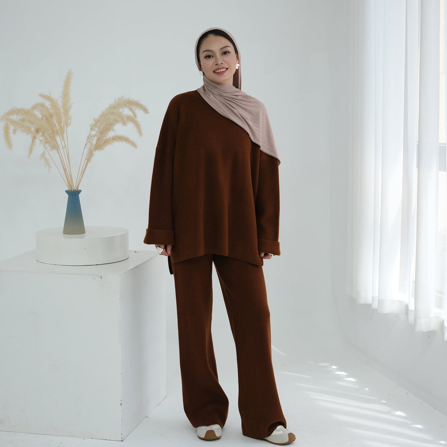 LM6599 Autumn and Winter Thickened Knitted Suit Solid Color Two-piece Suit (excluding Headscarf) Top + Trousers