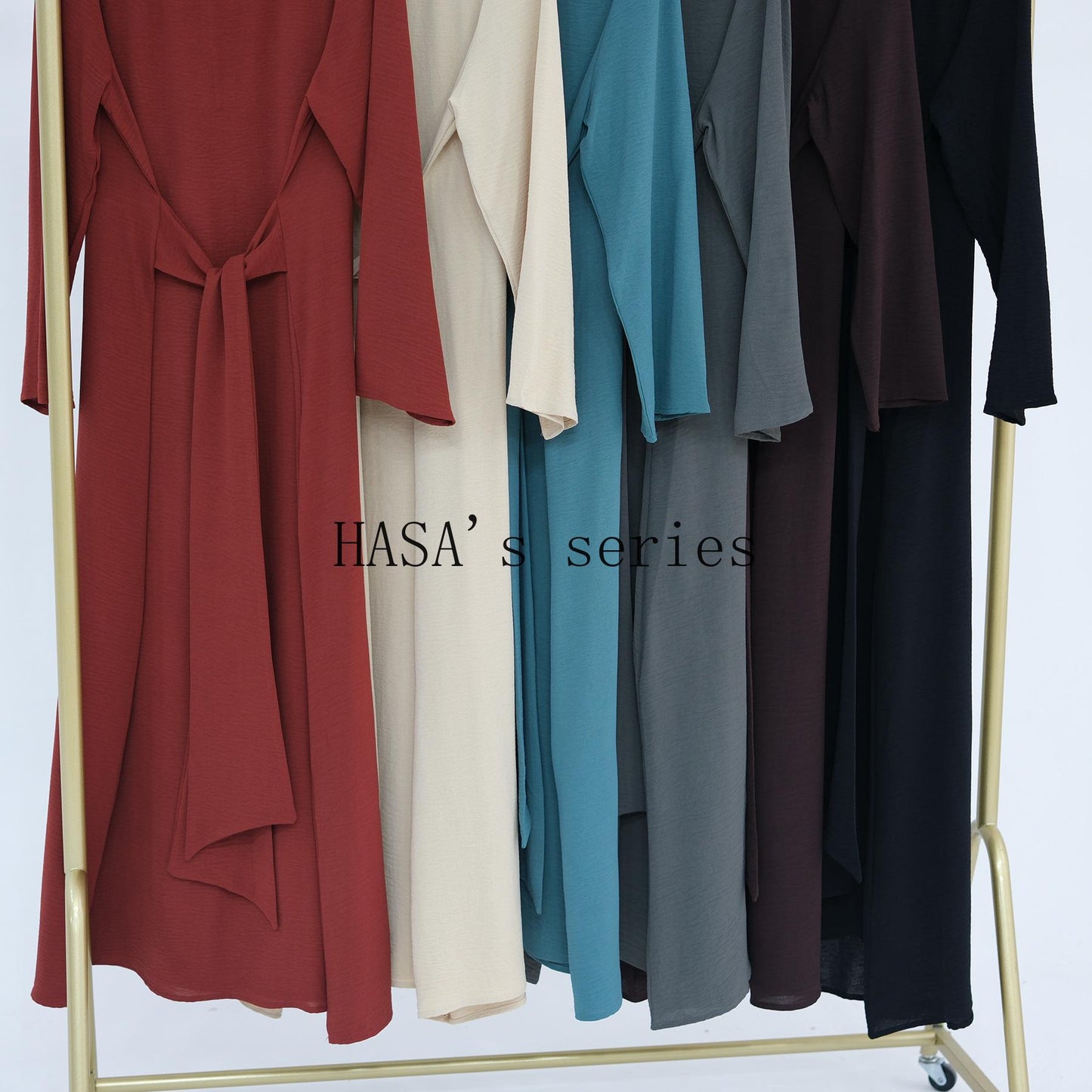 LUMAYA4828 An Elegant Dress with A Soft, Tie-up Design and A Naturally Flowing, Long Silhouette.