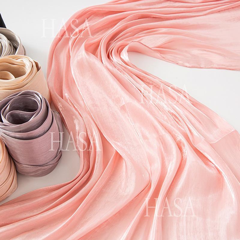 LUMAYA6479 A Simple Silk Scarf with A Mellow Color and A Light and Drapey Design
