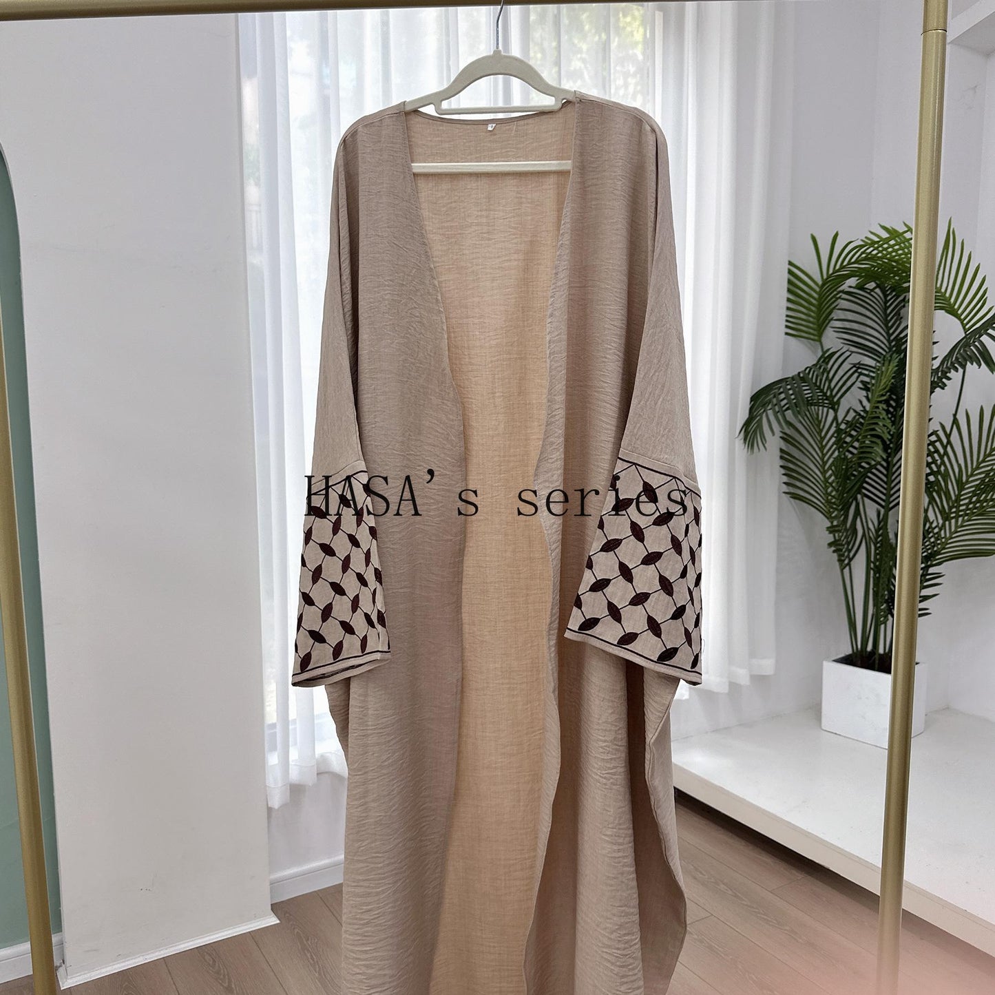 LUMAYA4840 Elegant long robe with geometric embroidery, a simple and traditional style dress.