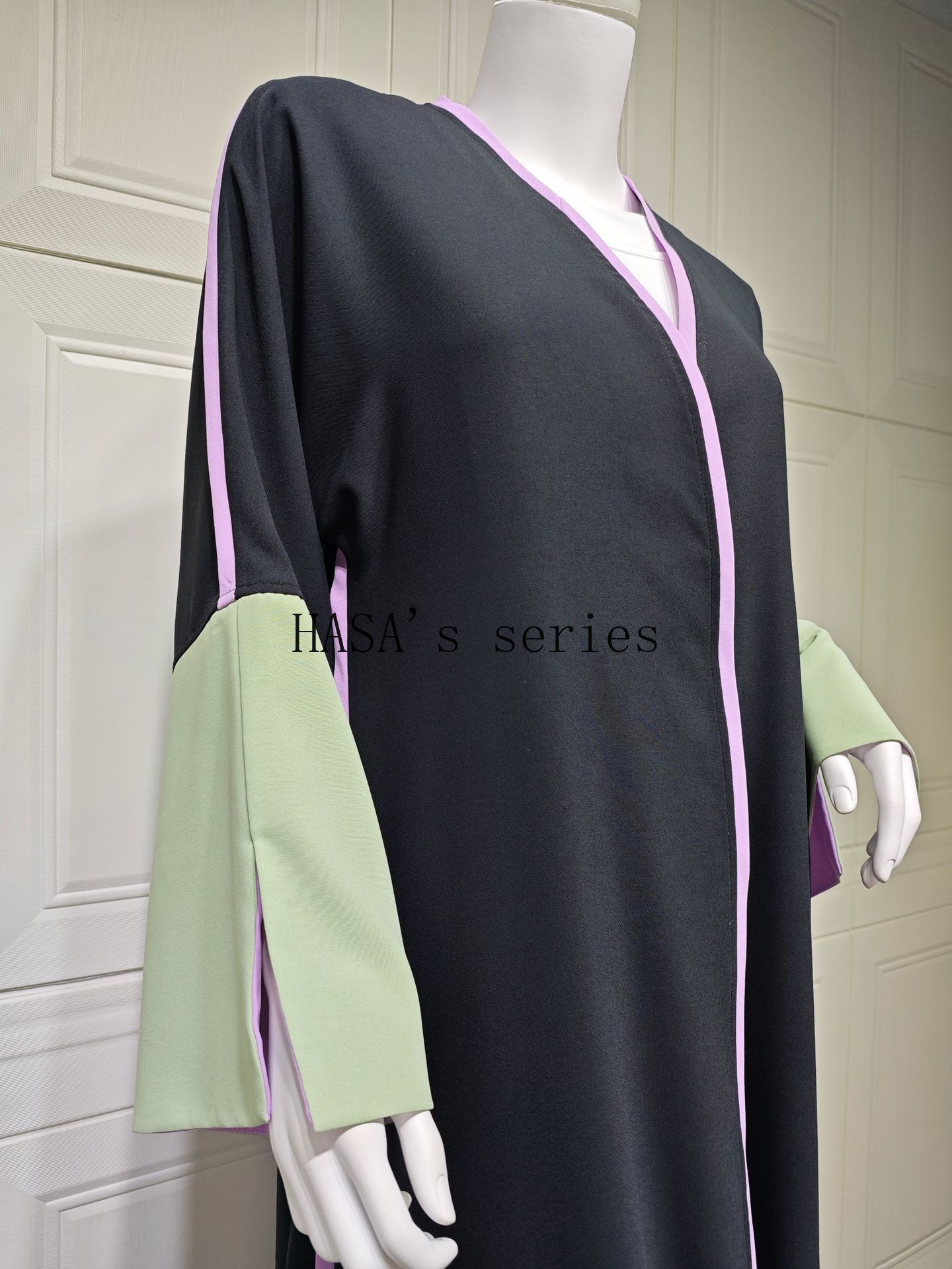 LUMAYA5089 Color-blocked Patchwork Long-sleeved Dress, A Stylish and Elegant Long Design.