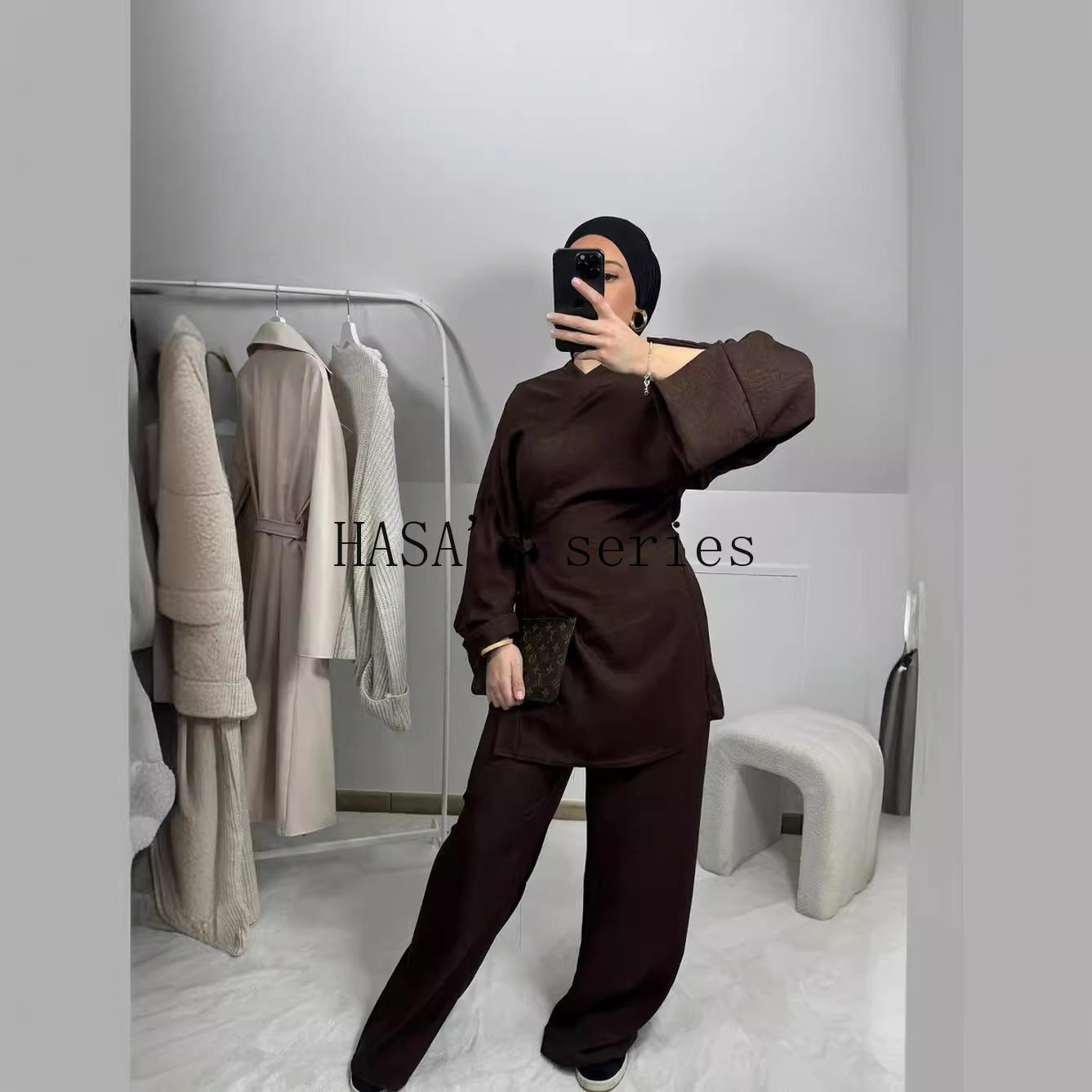 LUMAYA4830 A Simple, Tie-front Top Paired with Wide-leg Pants – A Comfortable Two-piece Set Suitable for Everyday Wear.
