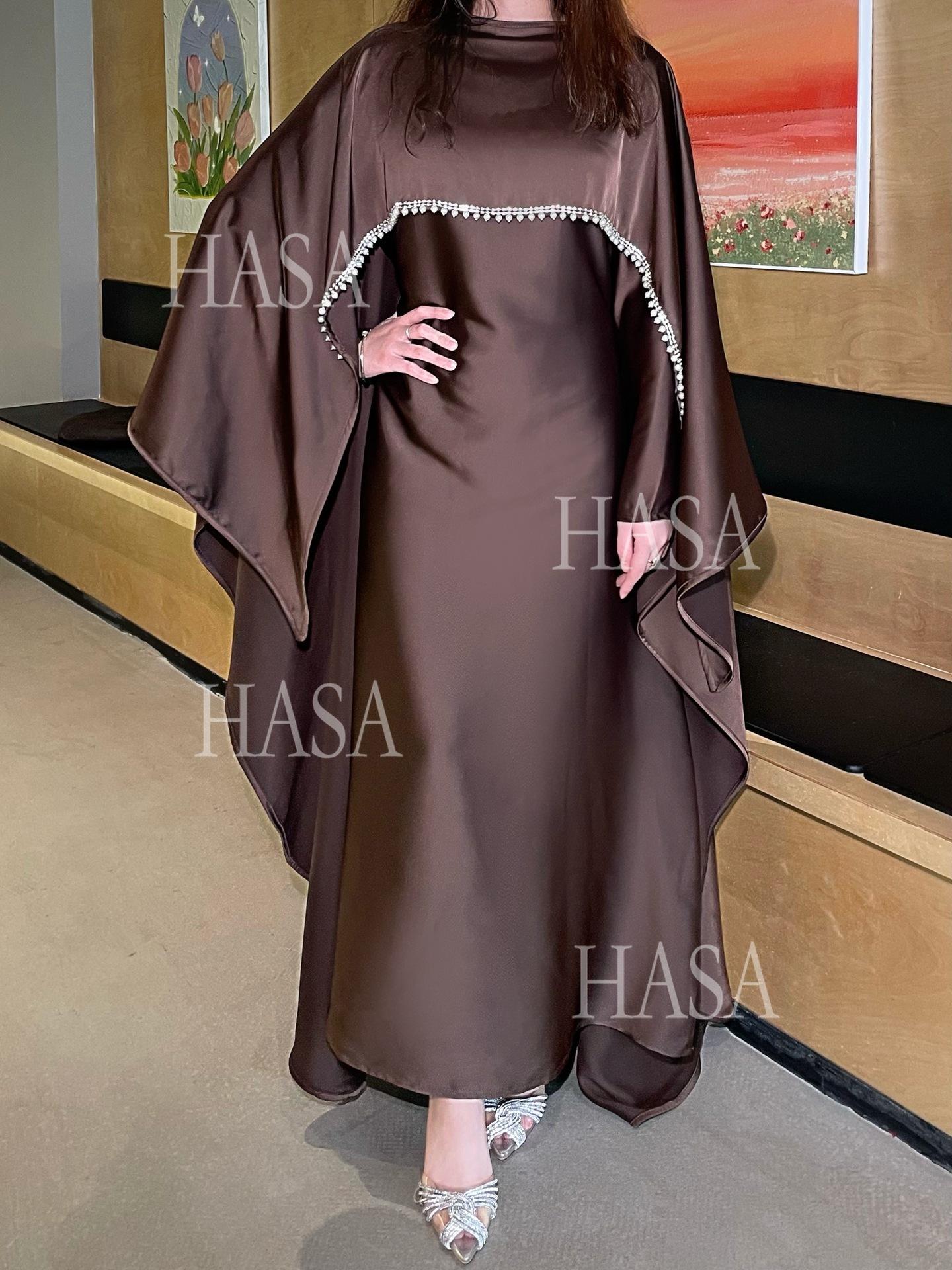 LUMAYA6476 Long Sleeves Glossy Robe with Pearl Embellishment
