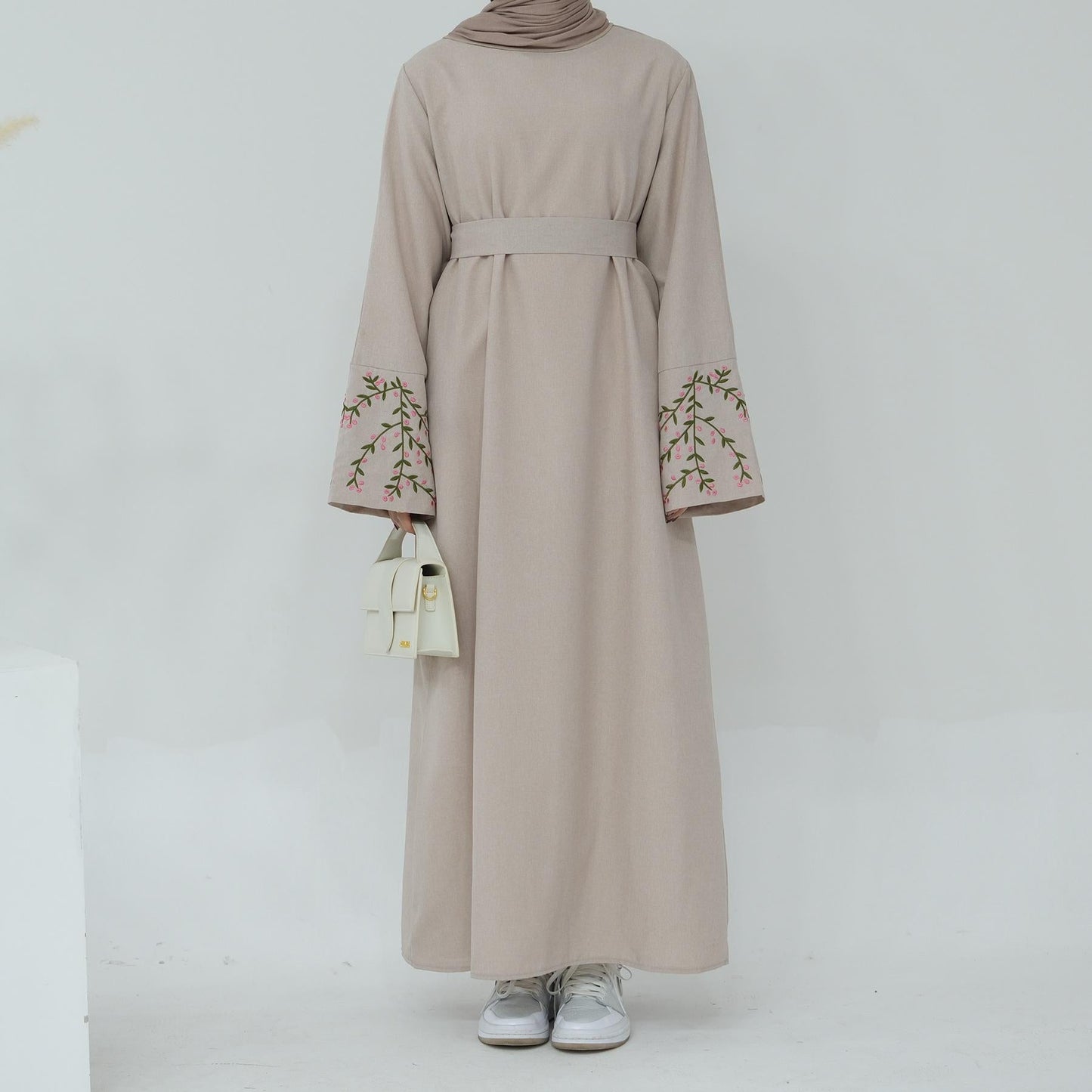 LUMAYA LUMAYA1090 Flower Embroidery Elegant Dress