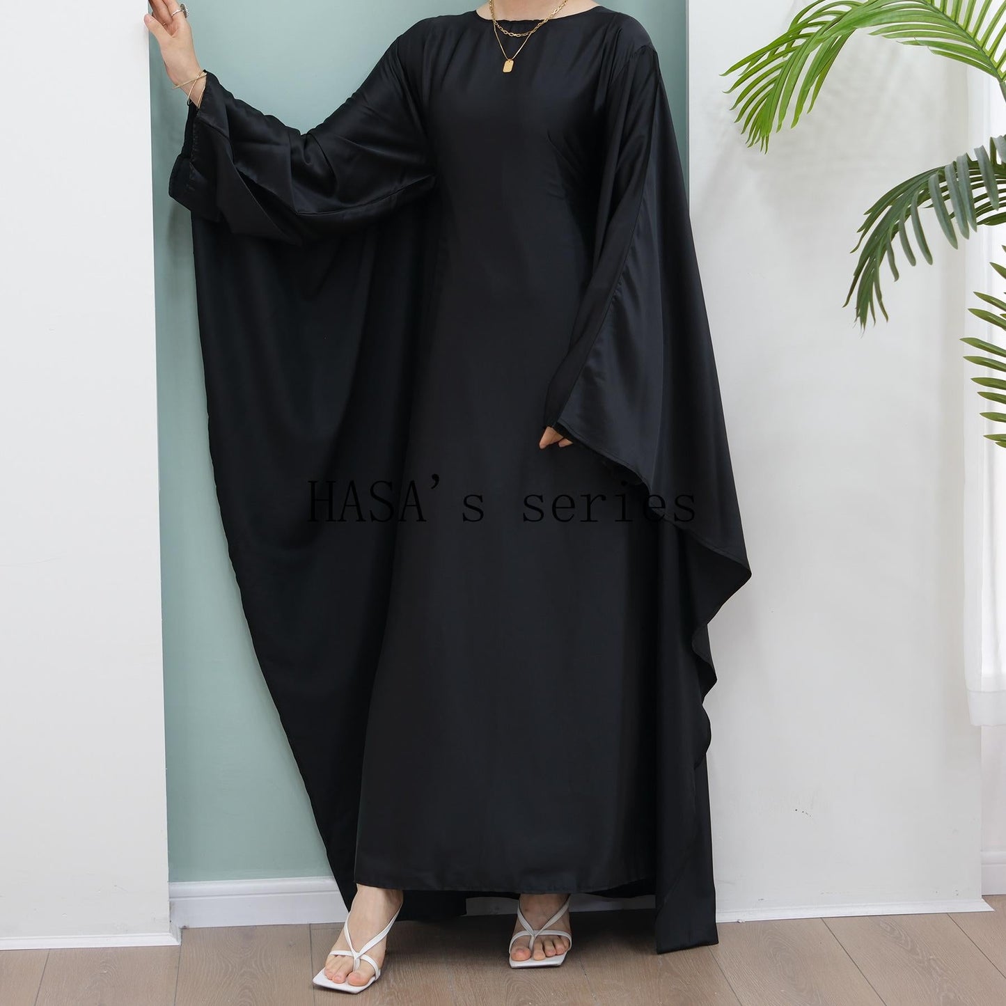 LUMAYA4835 High-density Stretch Satin Long Dress, Simple, Elegant, and Comfortable To Wear.