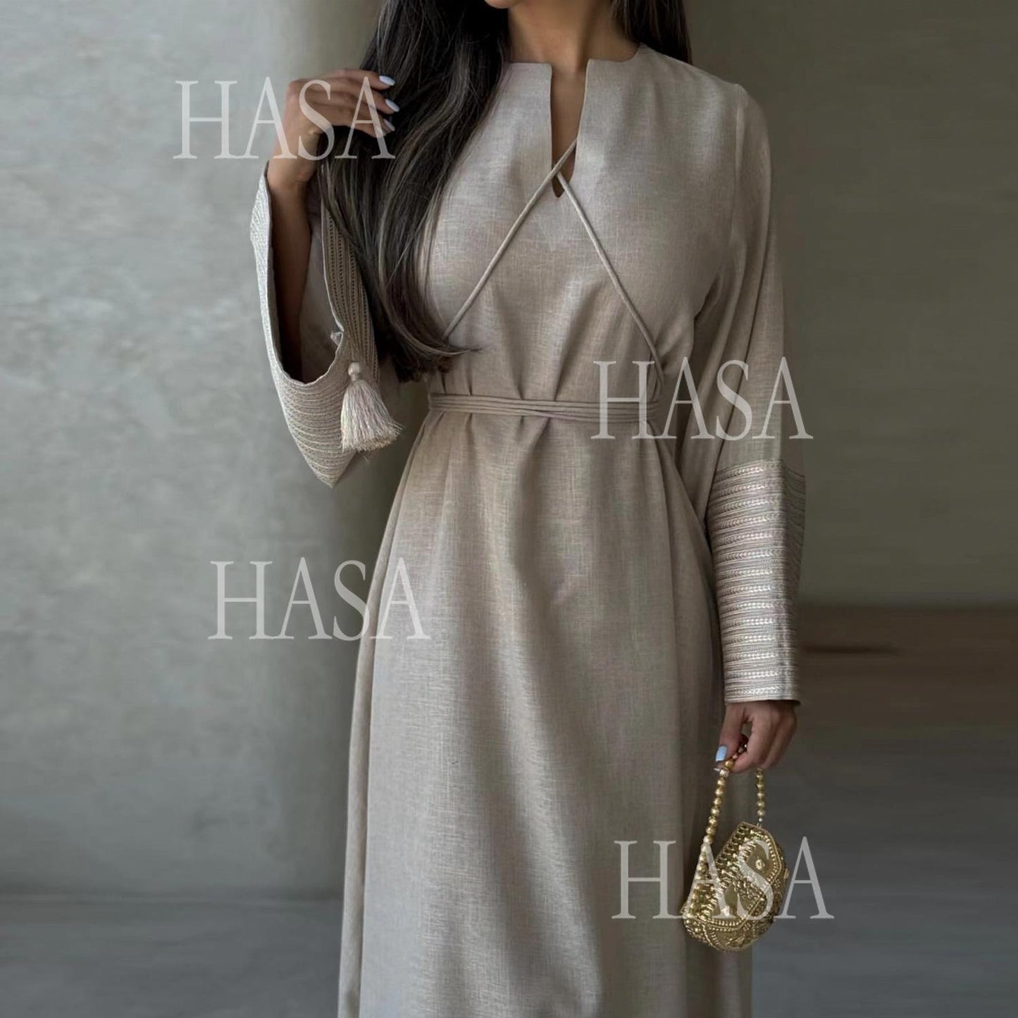 LUMAYA6490 Embroidered Panel Sleeve Long Dress