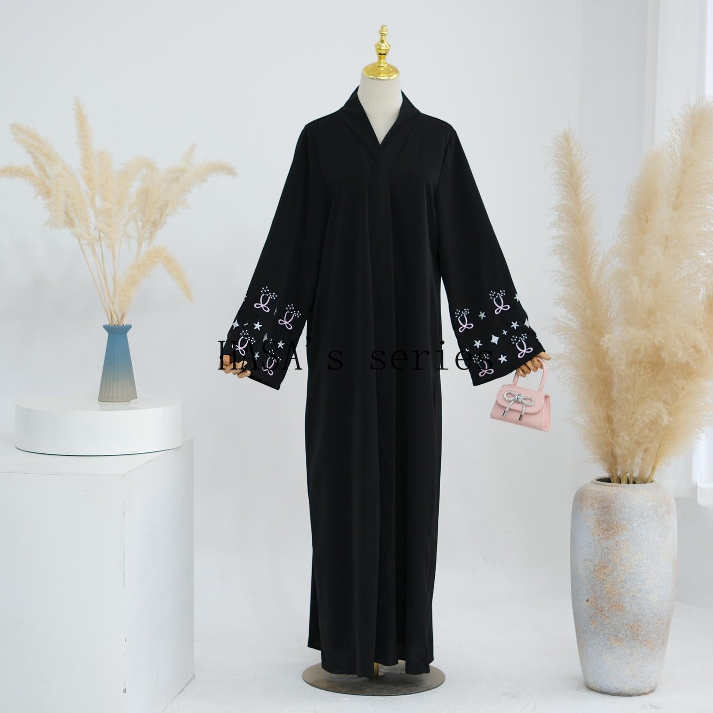 LUMAYA4852 Exquisitely Embroidered Long Robe with Bows, Showcasing Elegance Through Details.