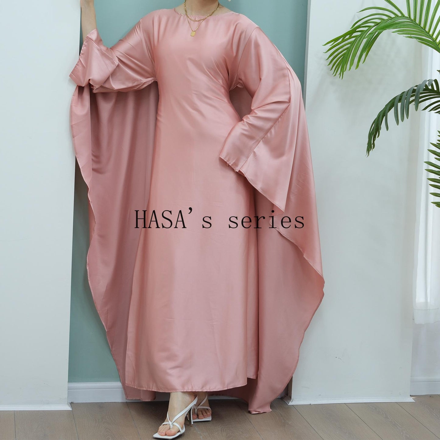 LUMAYA4835 High-density Stretch Satin Long Dress, Simple, Elegant, and Comfortable To Wear.