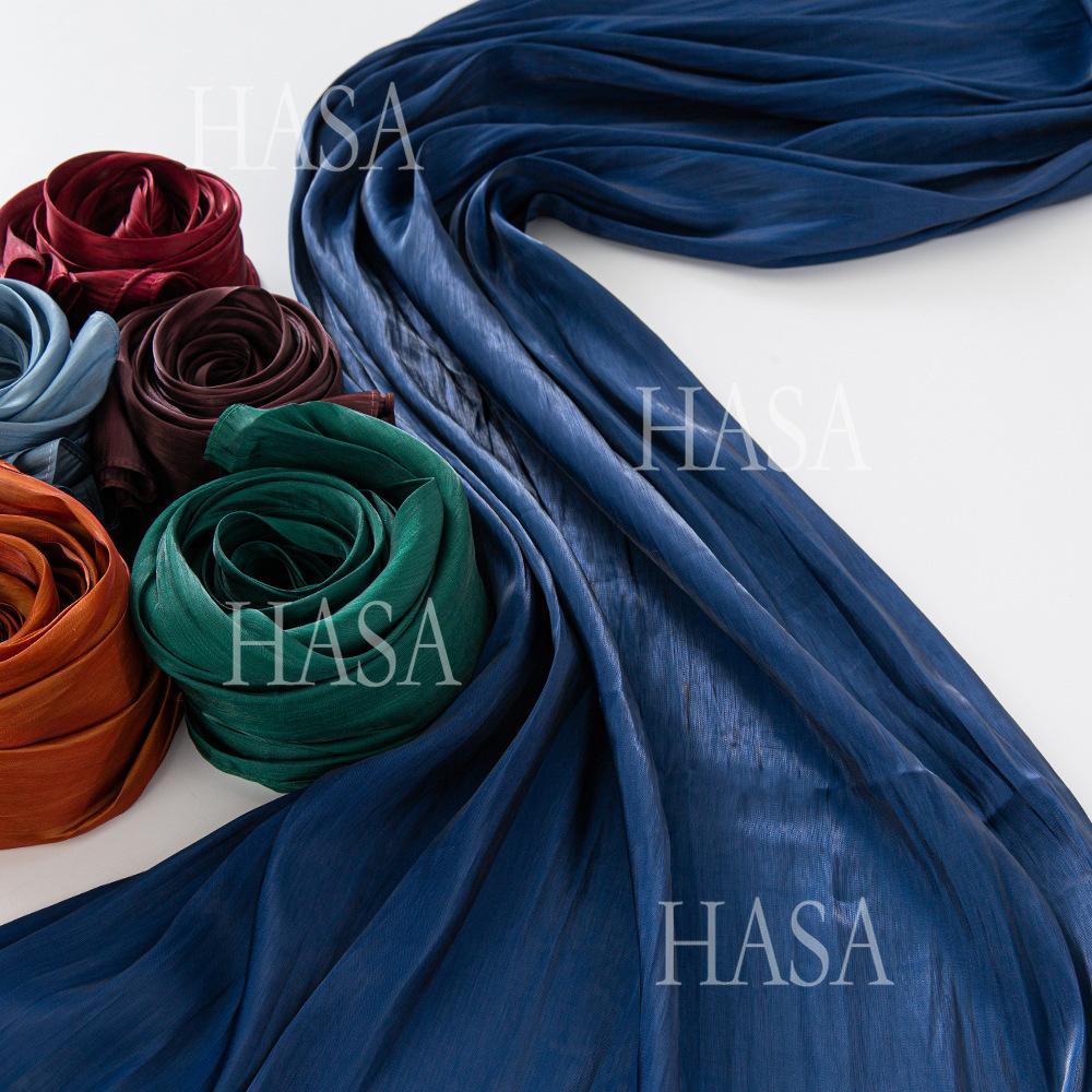 LUMAYA6479 A Simple Silk Scarf with A Mellow Color and A Light and Drapey Design