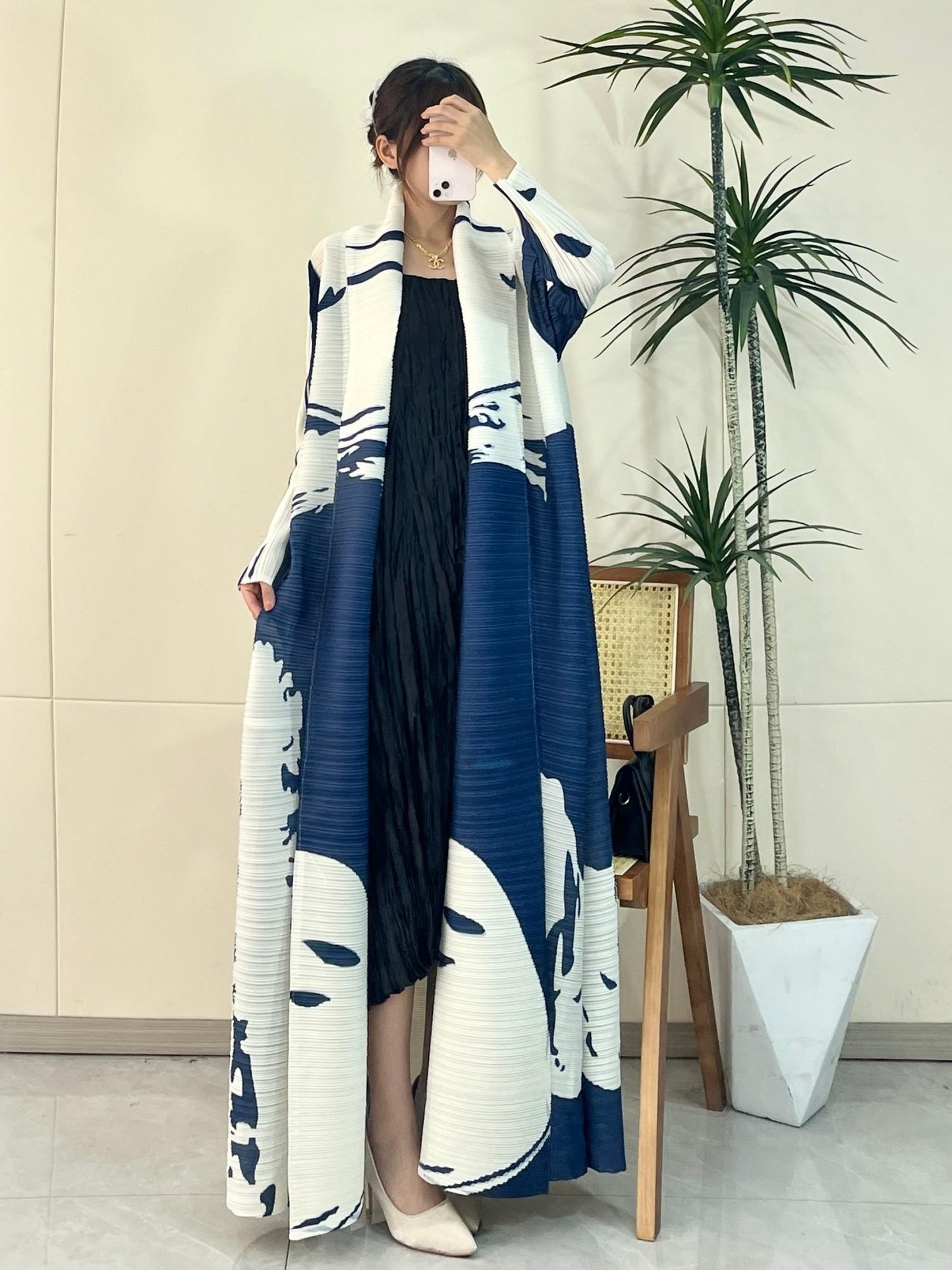 LUMAYA6725 Indigo Whispers Navy & White Abstract Printed Abaya