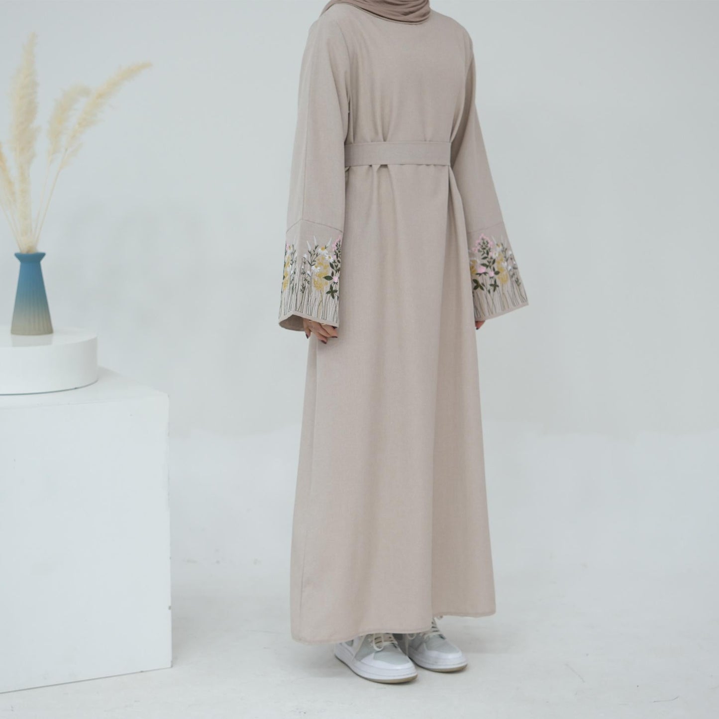 LUMAYA LUMAYA1090 Flower Embroidery Elegant Dress