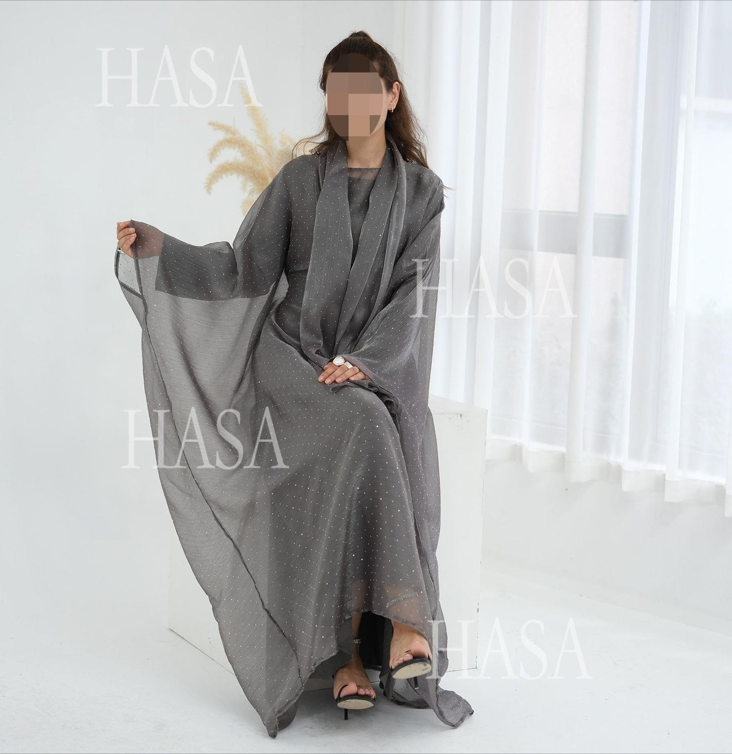LM6619 Hot diamond long dress (with optional inner suit)
