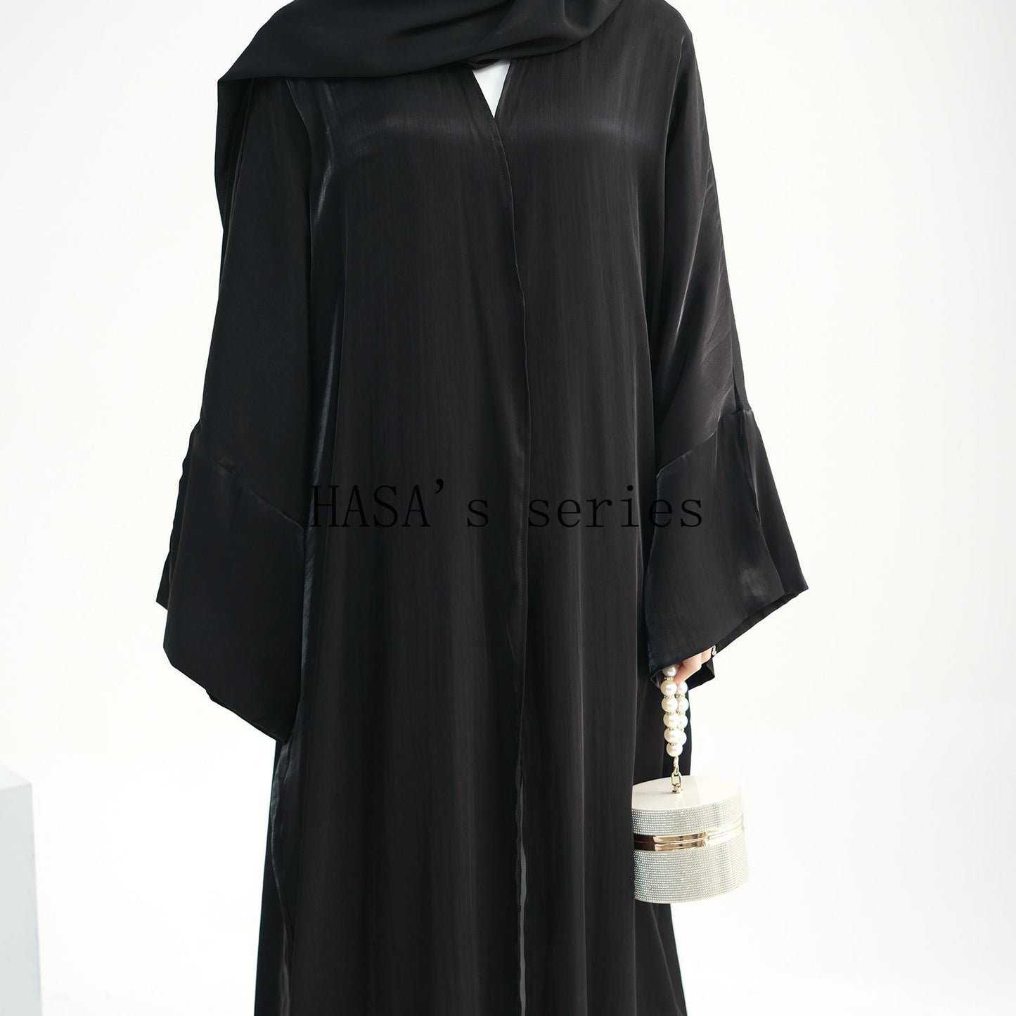 LUMAYA4831 A simple yet elegant cardigan-style robe, balancing both quality and comfort.